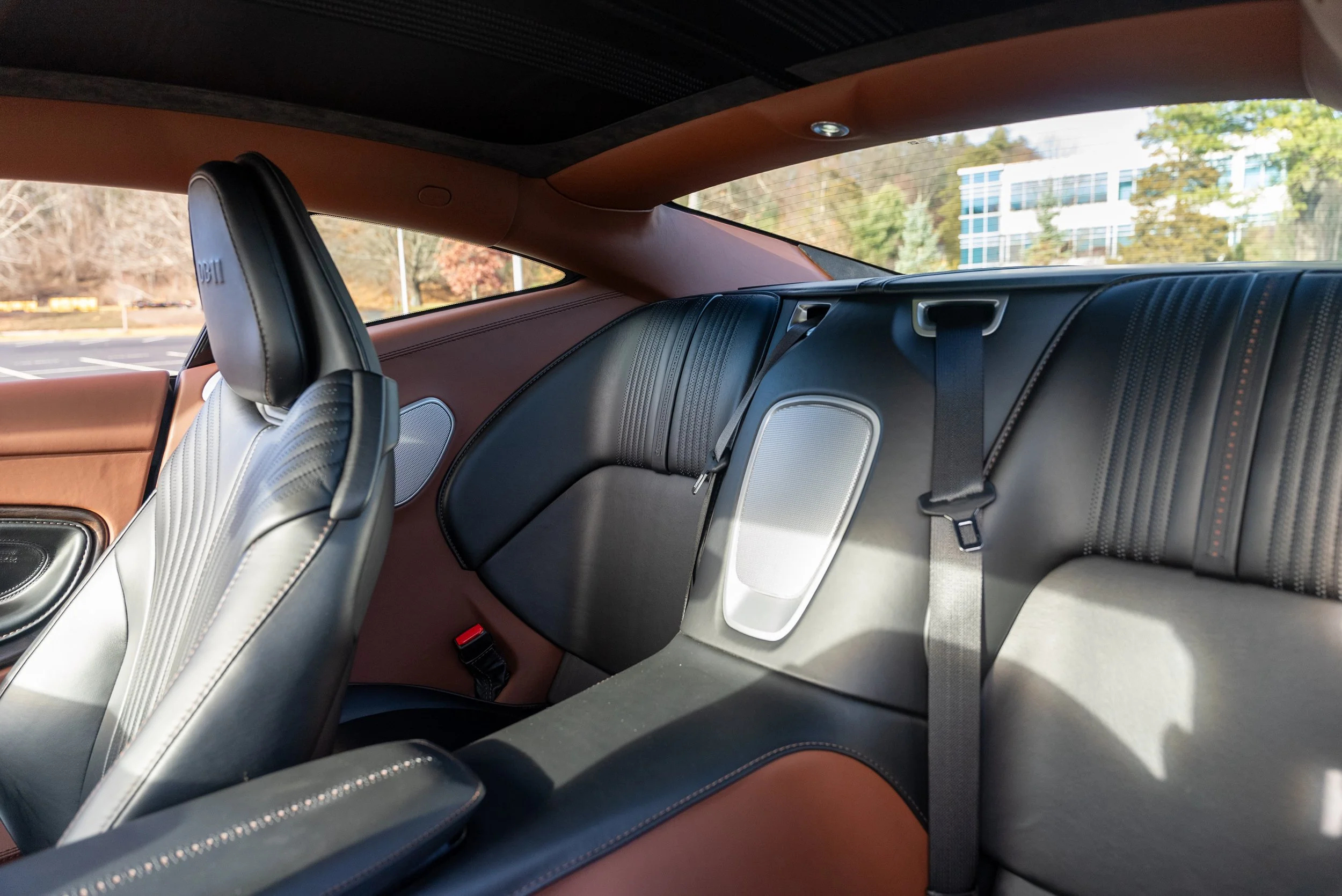 2018 DB11 V8-133.jpg