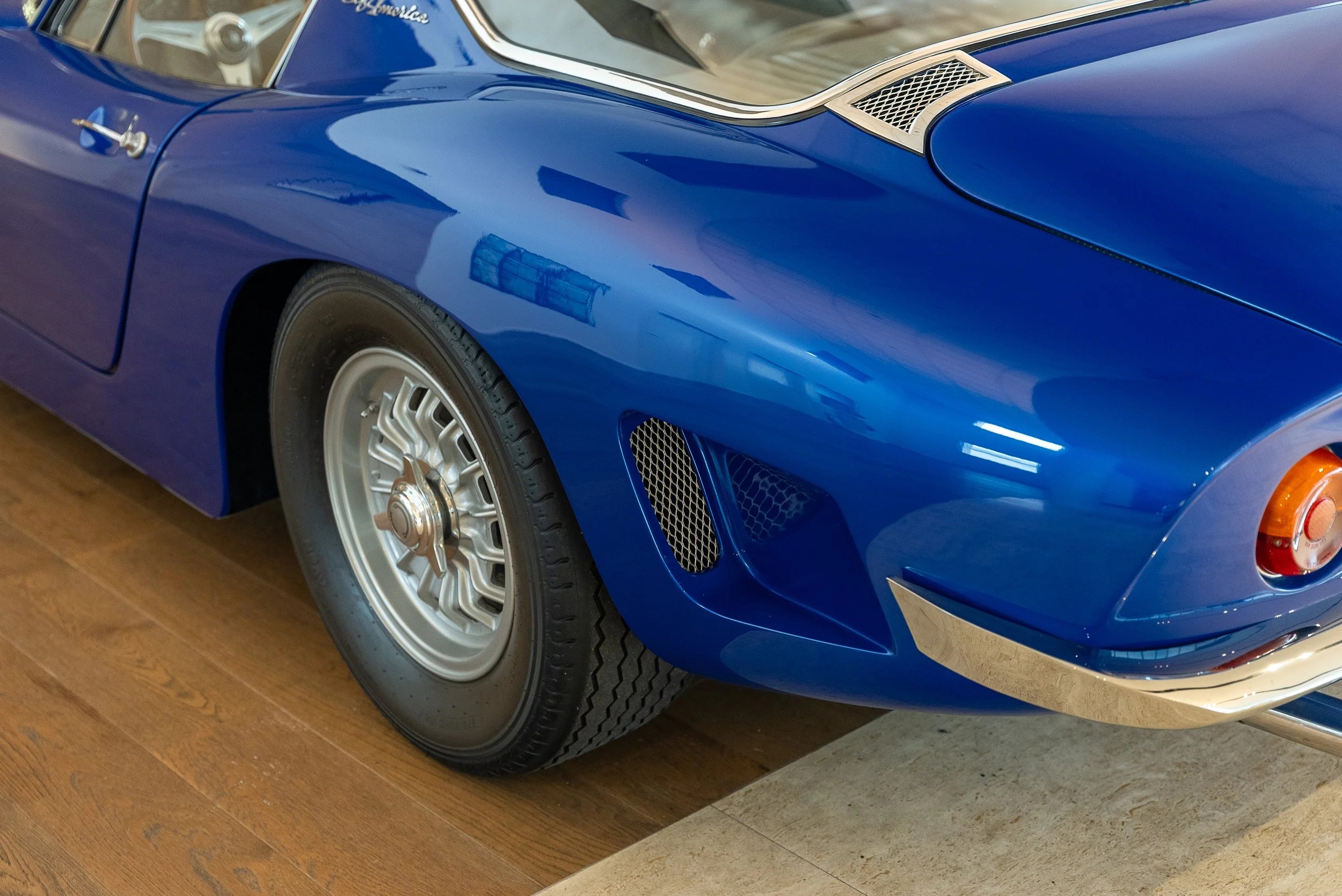 Bizzarrini GT America Indoors-29.jpg