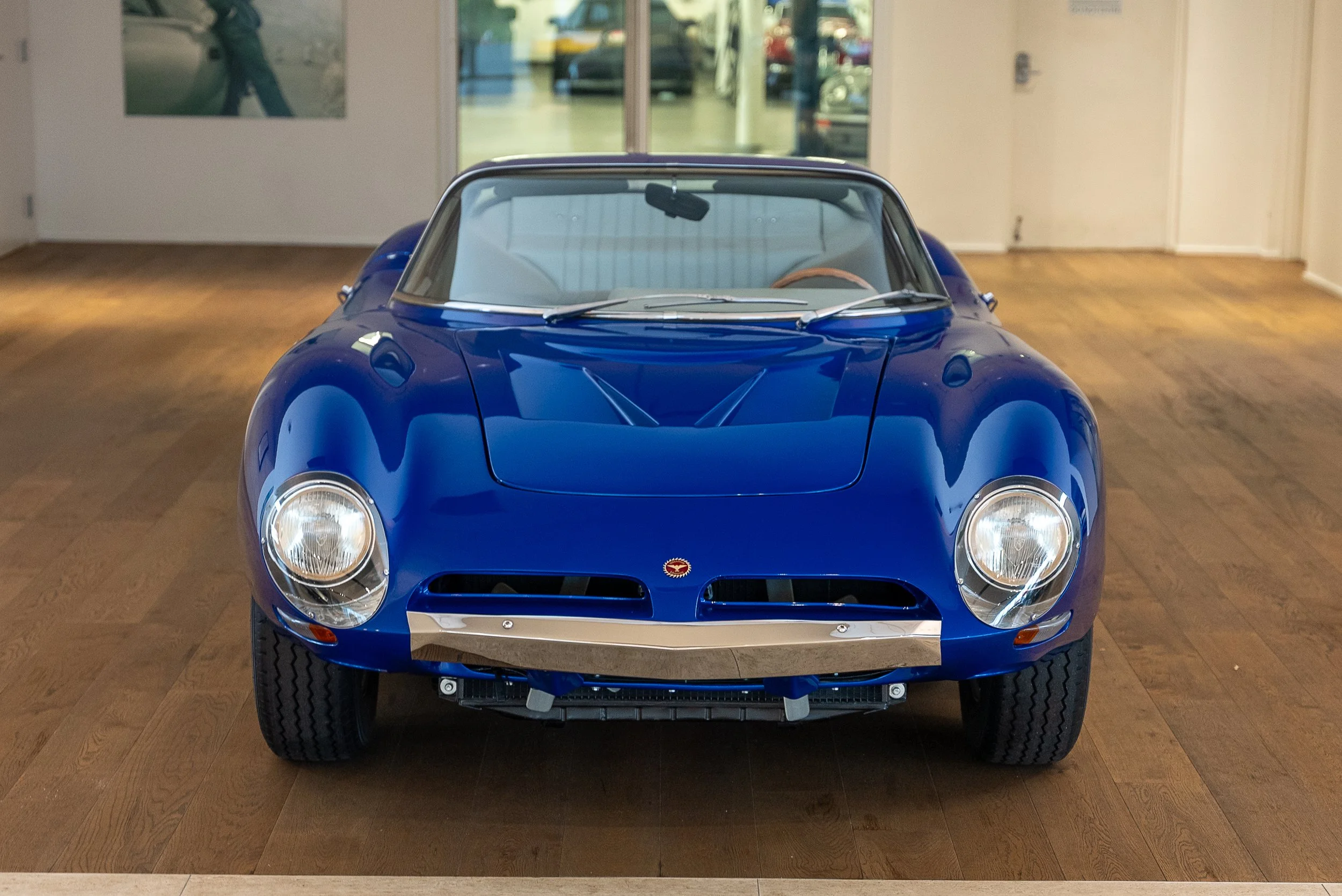 Bizzarrini GT America Indoors-4.jpg
