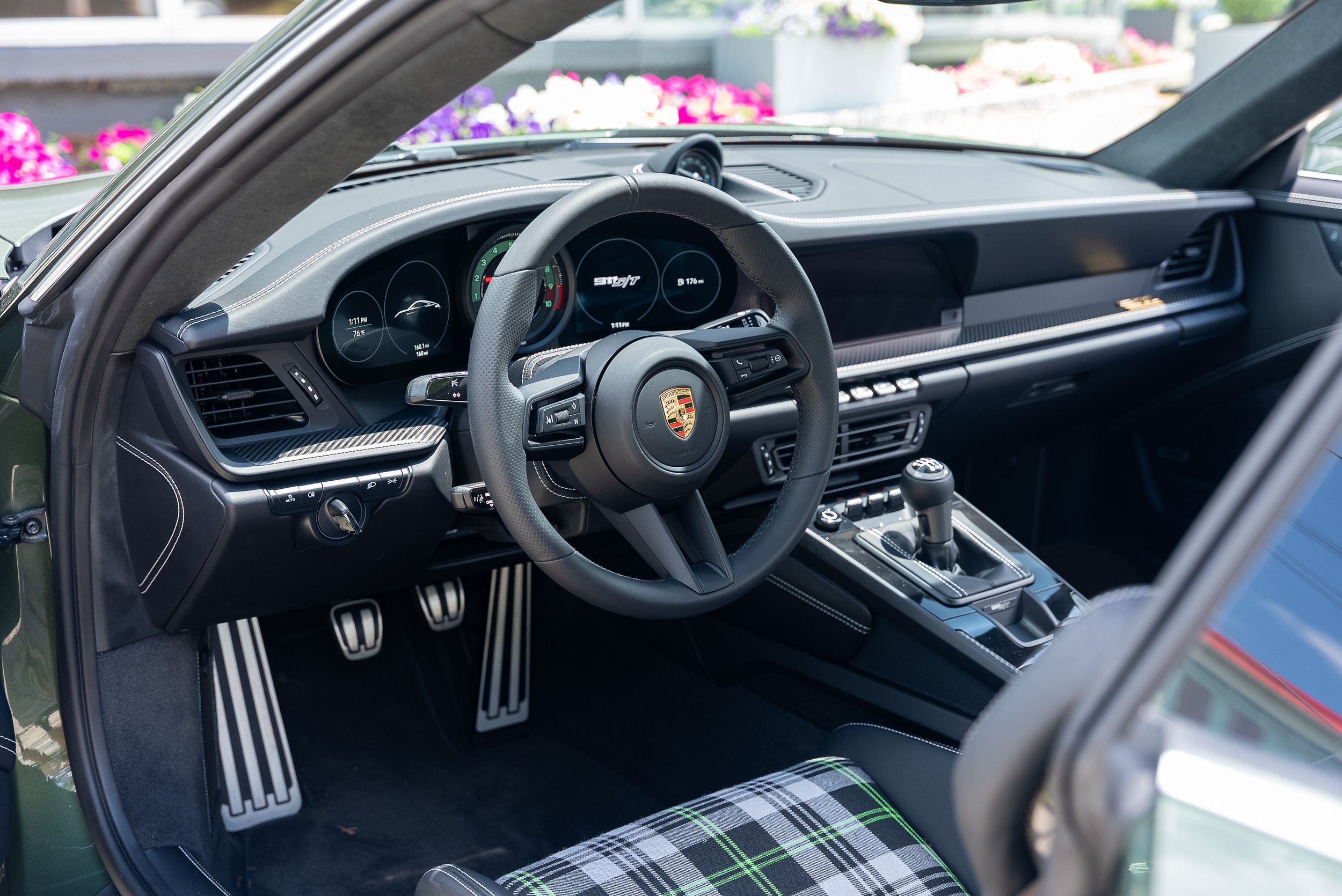 911 ST-104.jpg