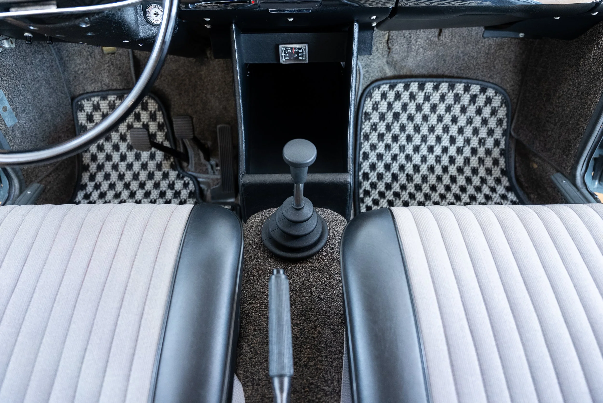 1966 BMW 1600-92.jpg
