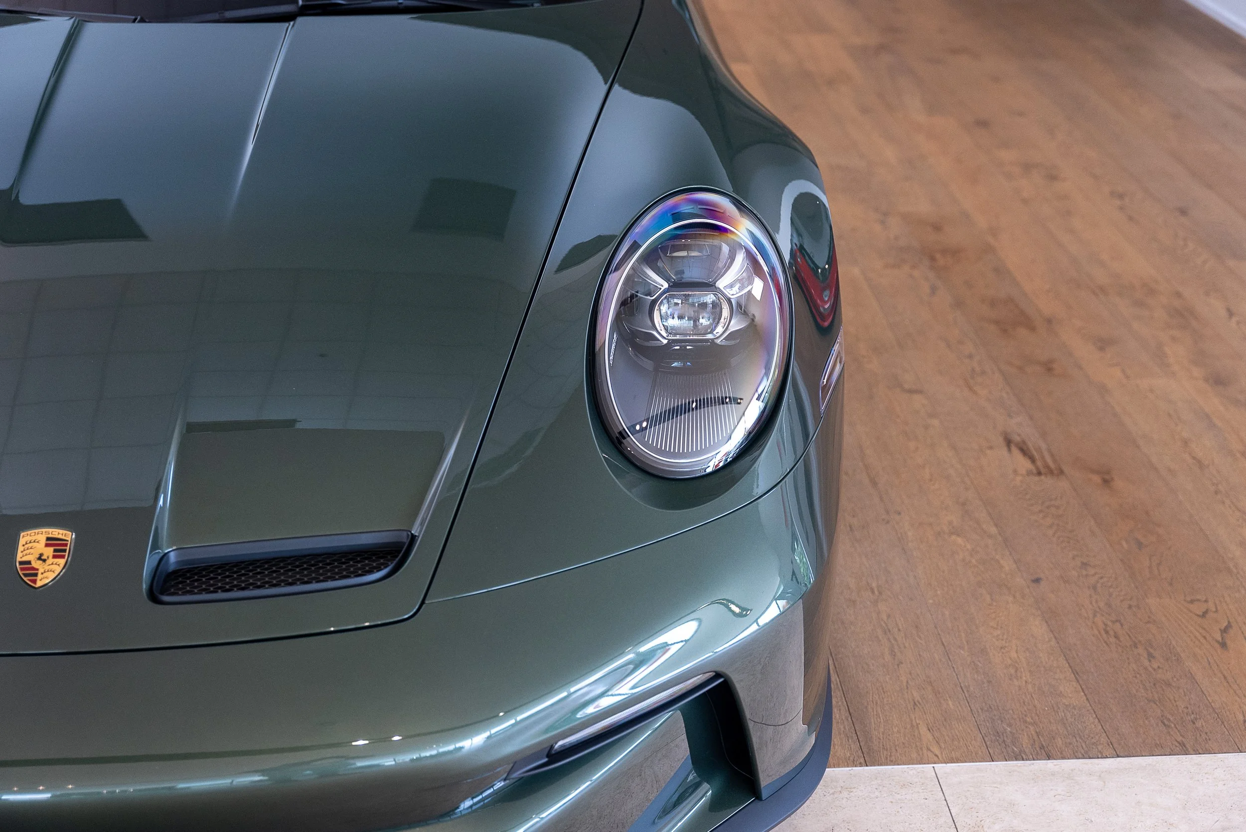 911 ST-45.jpg