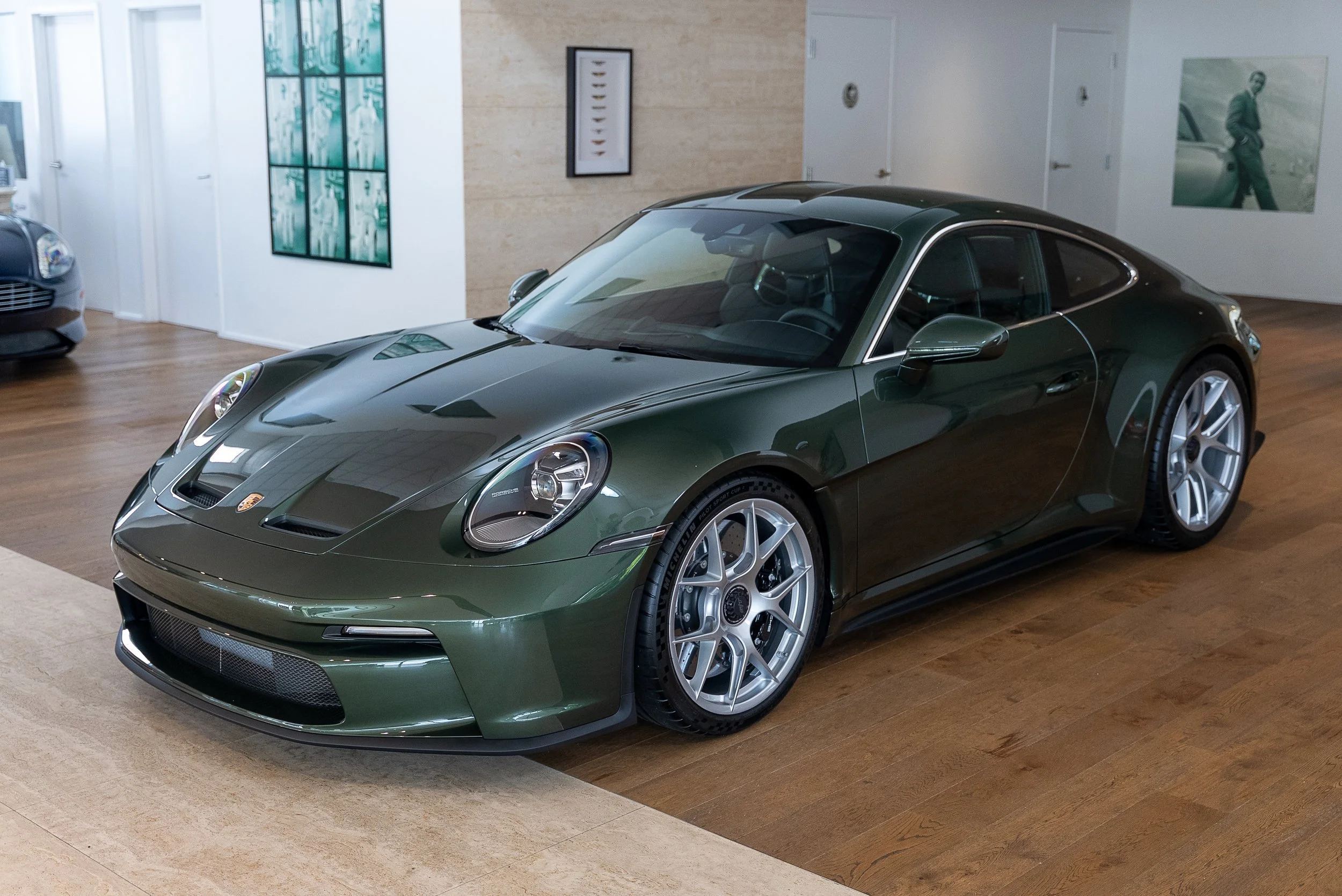 911 ST-4.jpg