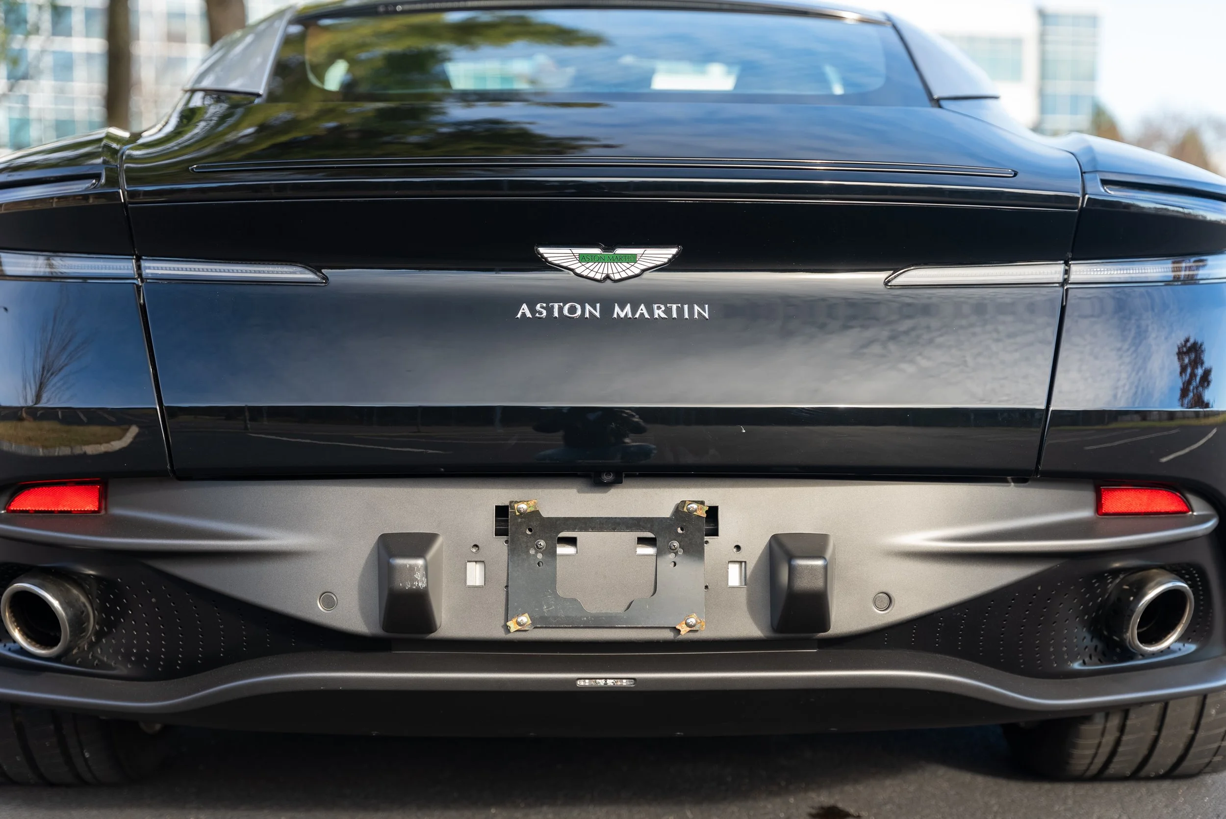 2018 DB11 V8-56.jpg
