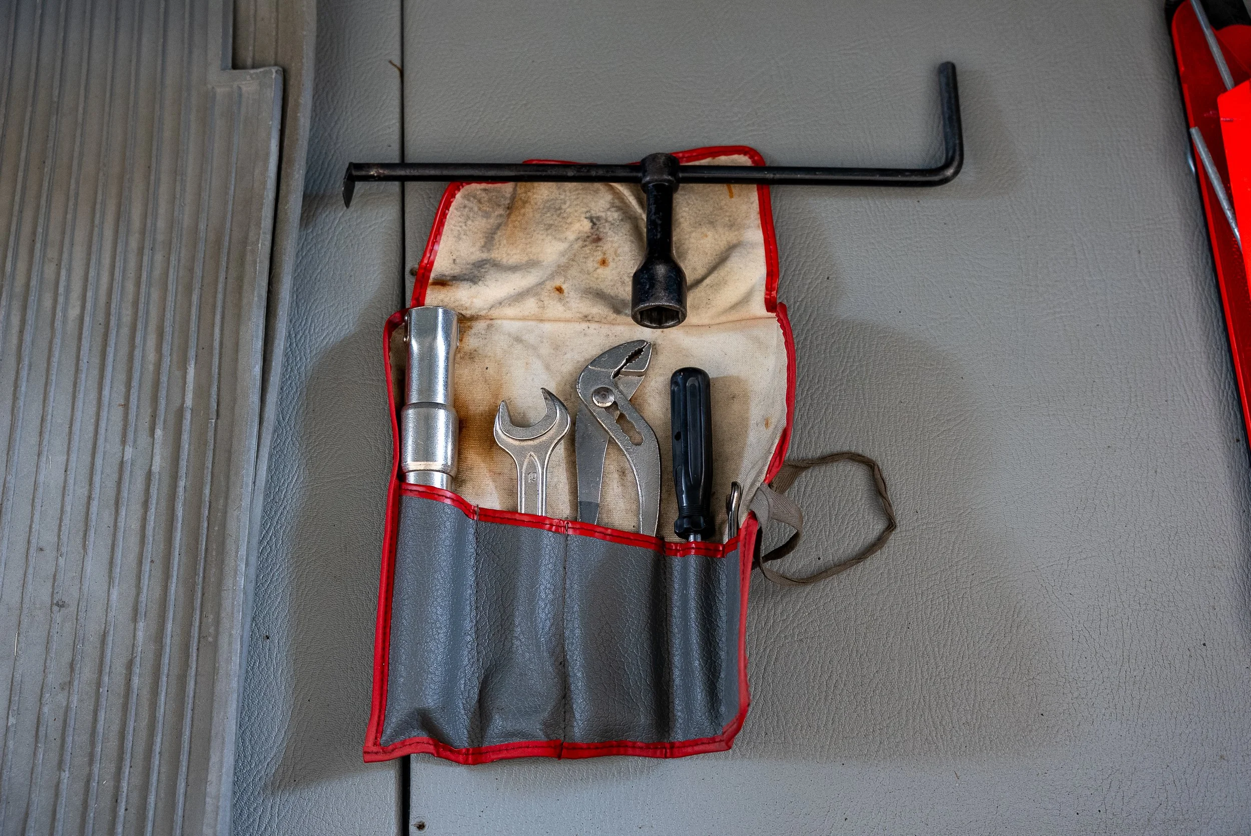 1966 BMW 1600-160.jpg