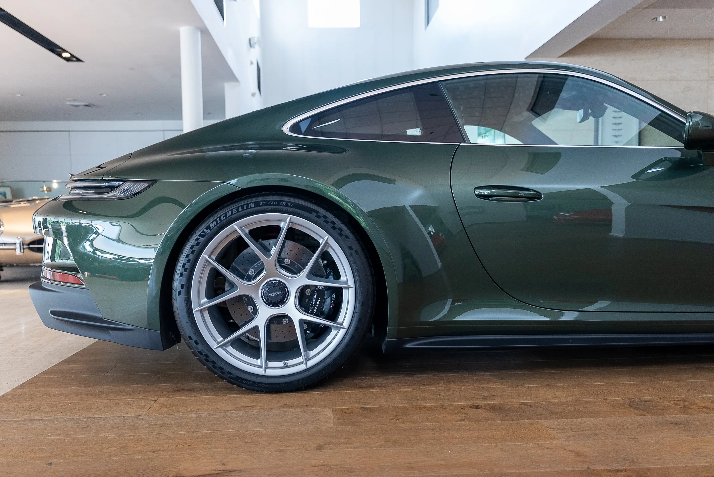 911 ST-84.jpg