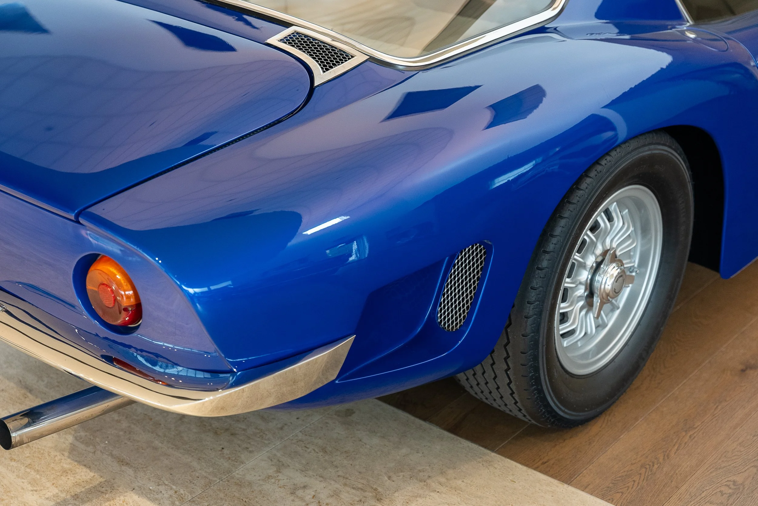 Bizzarrini GT America Indoors-65.jpg