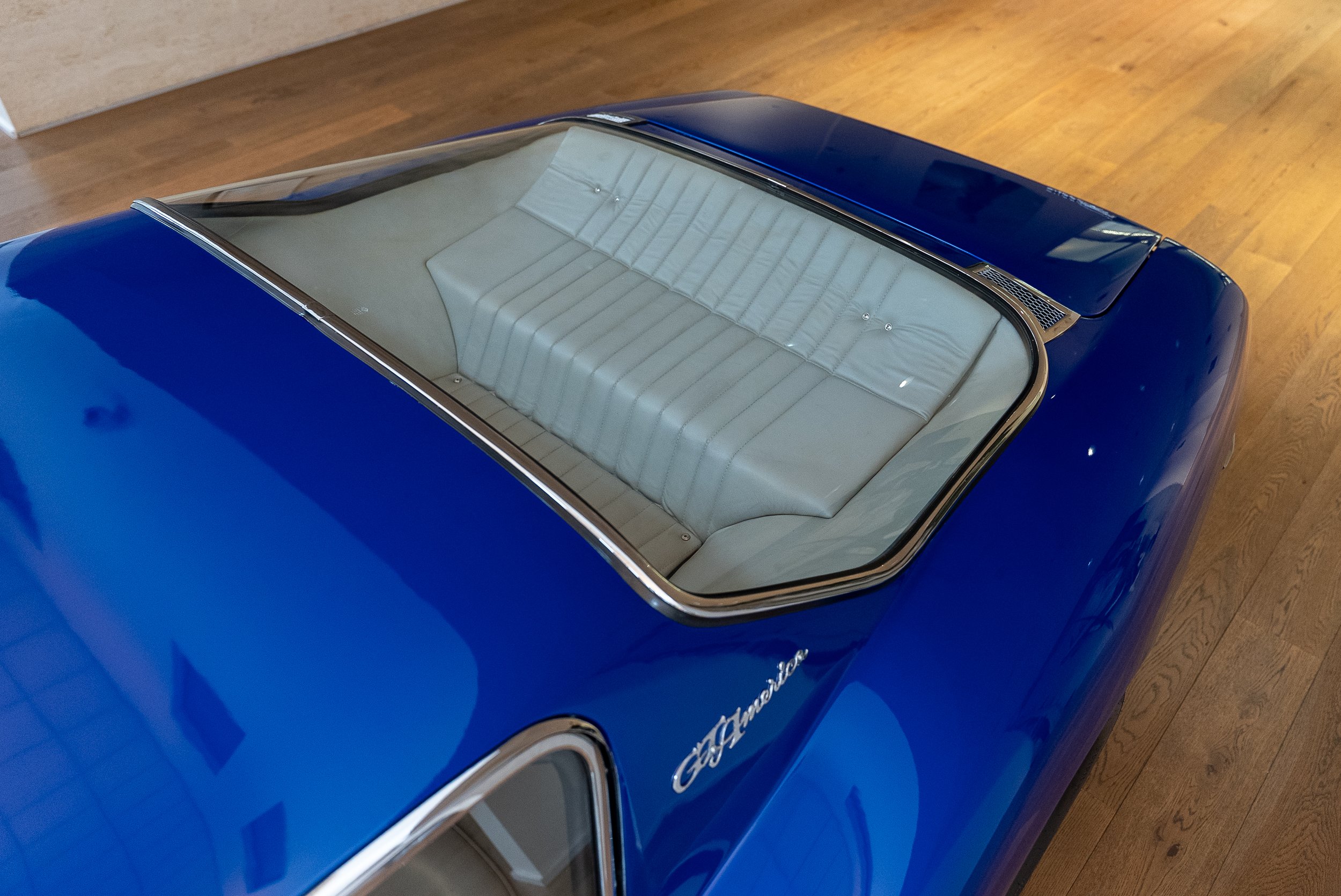 Bizzarrini GT America Indoors-55.jpg