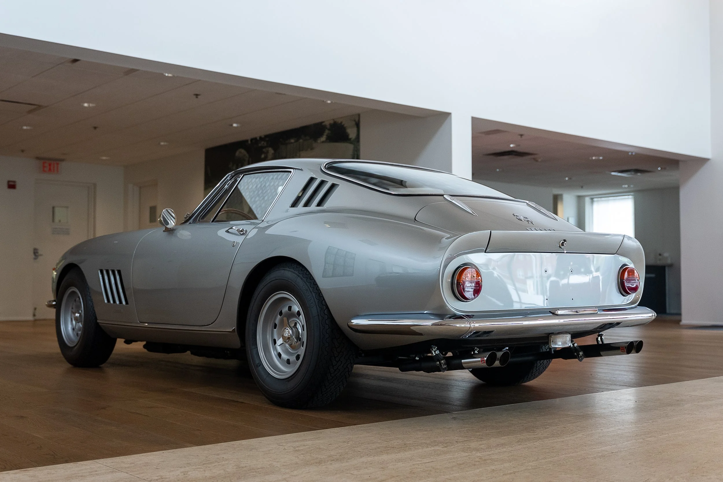 Ferrari 275-9.jpg