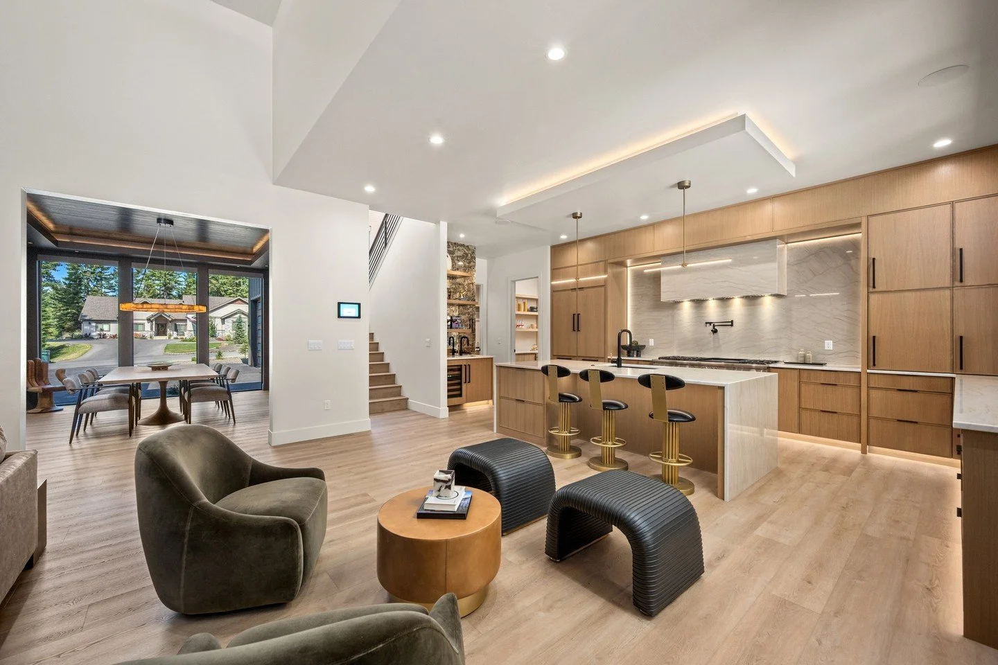 This is the last weekend to tour our 2025 Parade Home, The Summit in Fox Hollow 🌲⁠
⁠
September 19 : 1pm-6pm⁠
September 20 : 11am-5pm⁠
September 21 : 11am-4pm⁠
⁠
3818 E Winray Drive Hayden, ID, 83835⁠
⁠
Come see this award winning home and let us kno