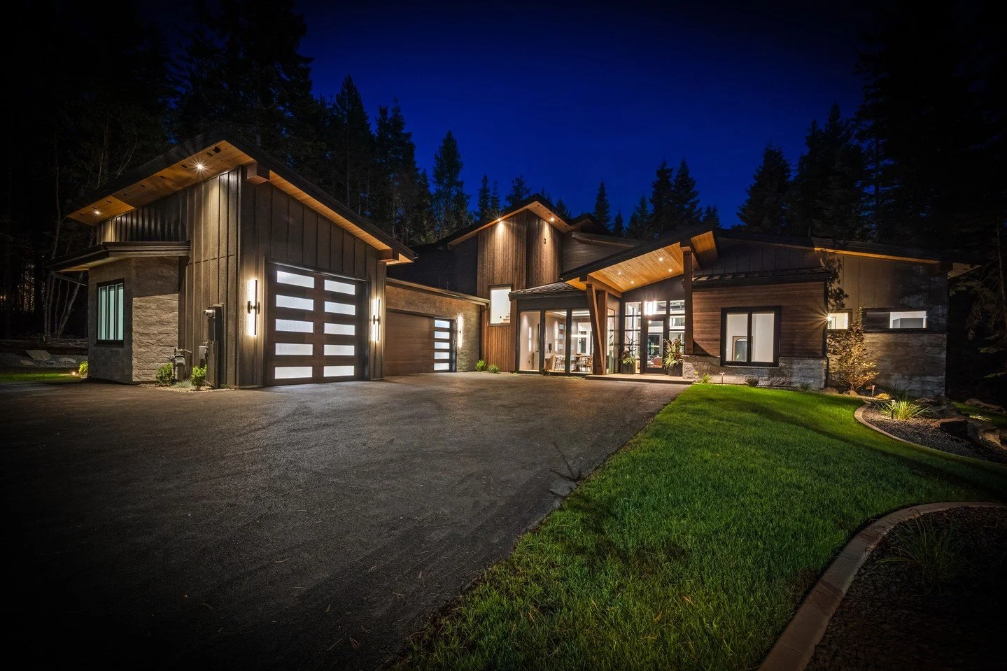 Dates have officially been announced for the NIBCA Parade of Homes Showcase 🔑⁠
⁠
Join us September 12-13 and 18-20 to tour our Atlas entry - we will be showing more behind the scenes as we continue to work on this build so stay tuned for more 🌐⁠ ⁠
