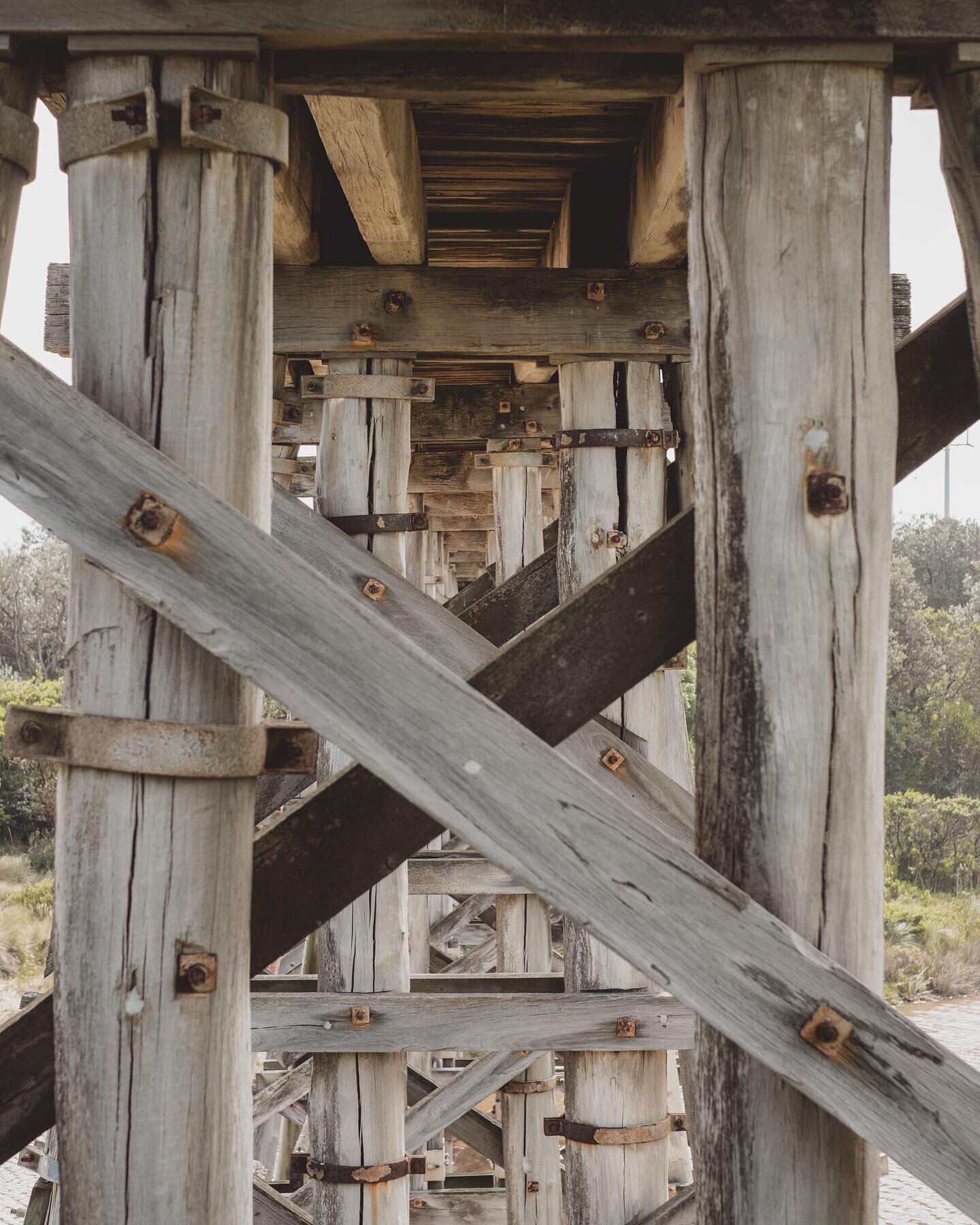 Rainy day view of our iconic Kilcunda Trestle Bridge.
Come over for a cosy fix to @coveboutique_ @udderandhoe @sophiefletcherdesigns @copperdoorco. By appointment visit @hairvisionbyholly and @aboveandbeyondbookkeeping 📷 @theset.au @copperdoorstudio