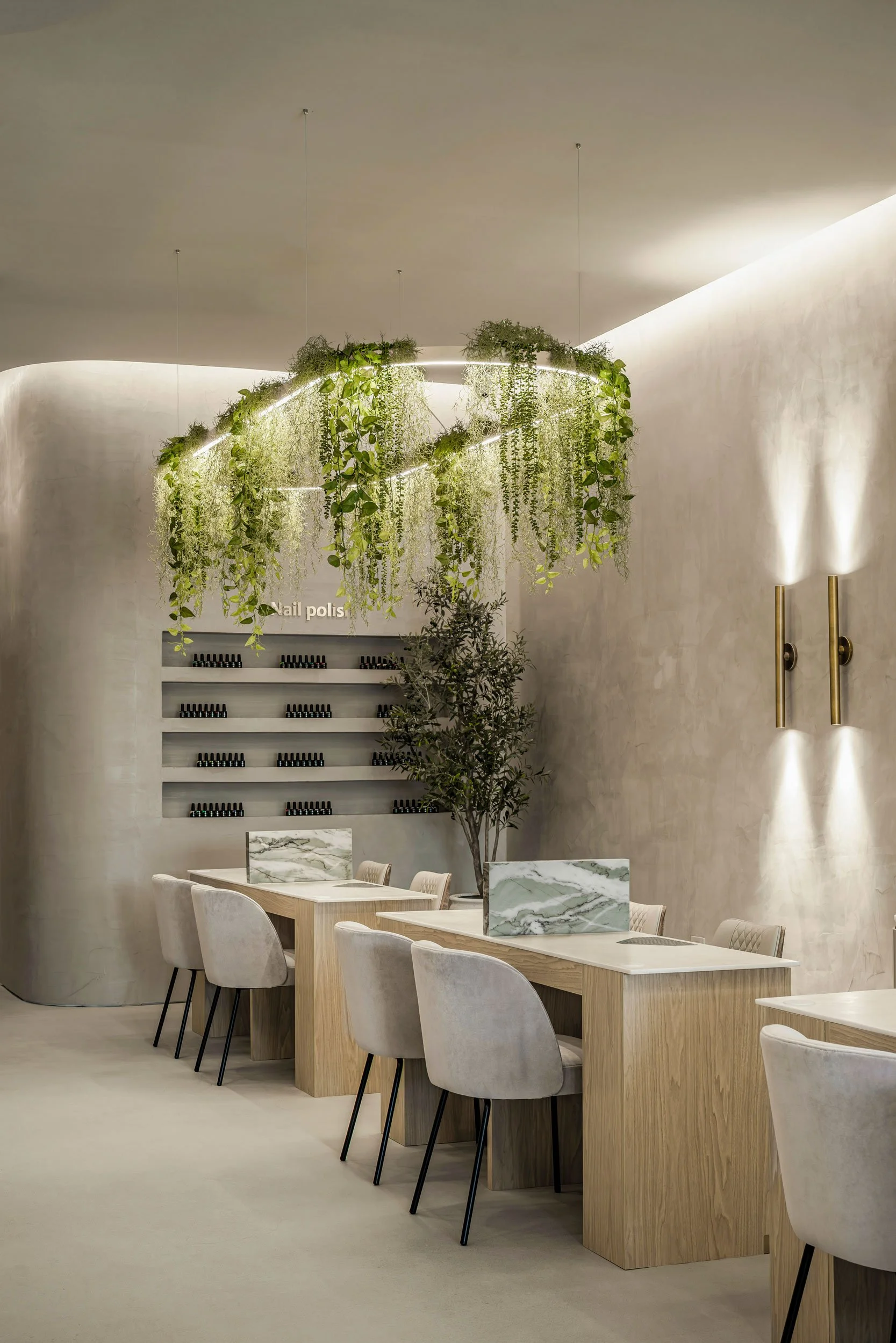 flamant-ii-nail-boutique-wilmette-manicure-room-hanging-greenery-studio-mak.jpg