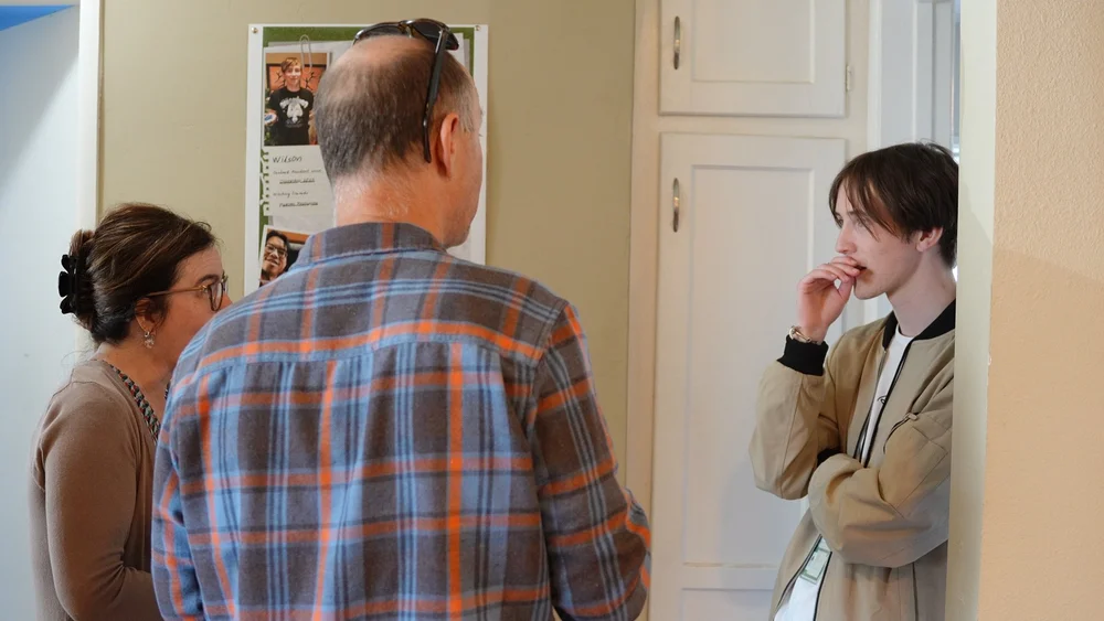 Wilson Talking with people_1.16.3.jpg