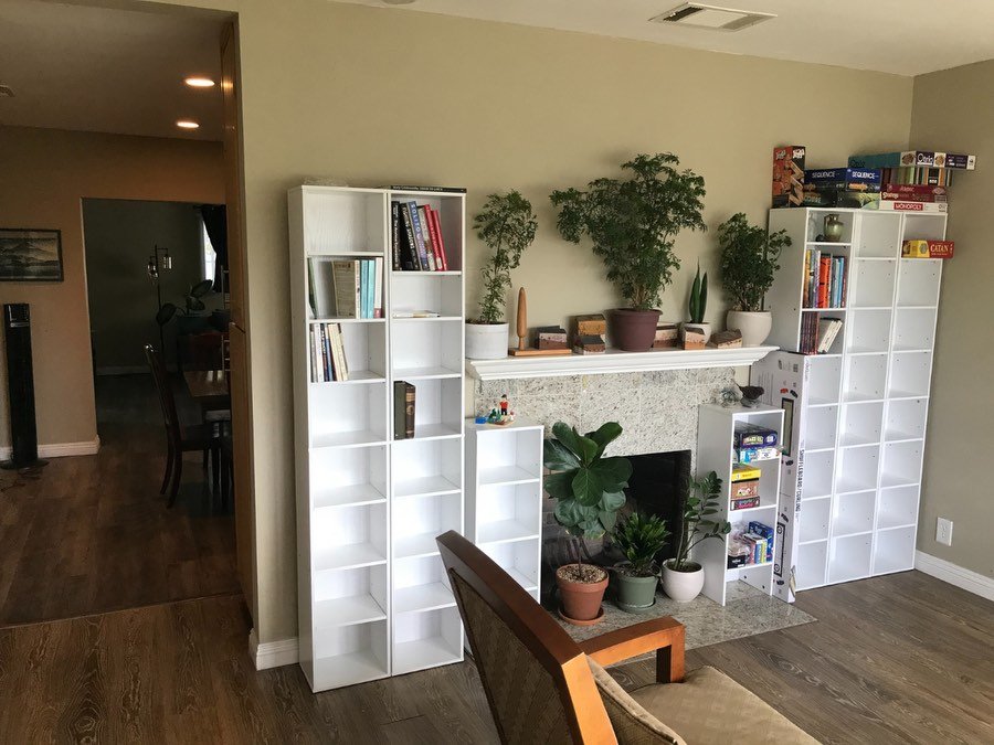 <<Deep Cleaning>>

Hello Friends,

We will say more about vacancies next week. For now, DEEP CLEANING. And minor renovations and redecorations. After years of non-stop operations, we are taking advantage of an empty front house to scrub t