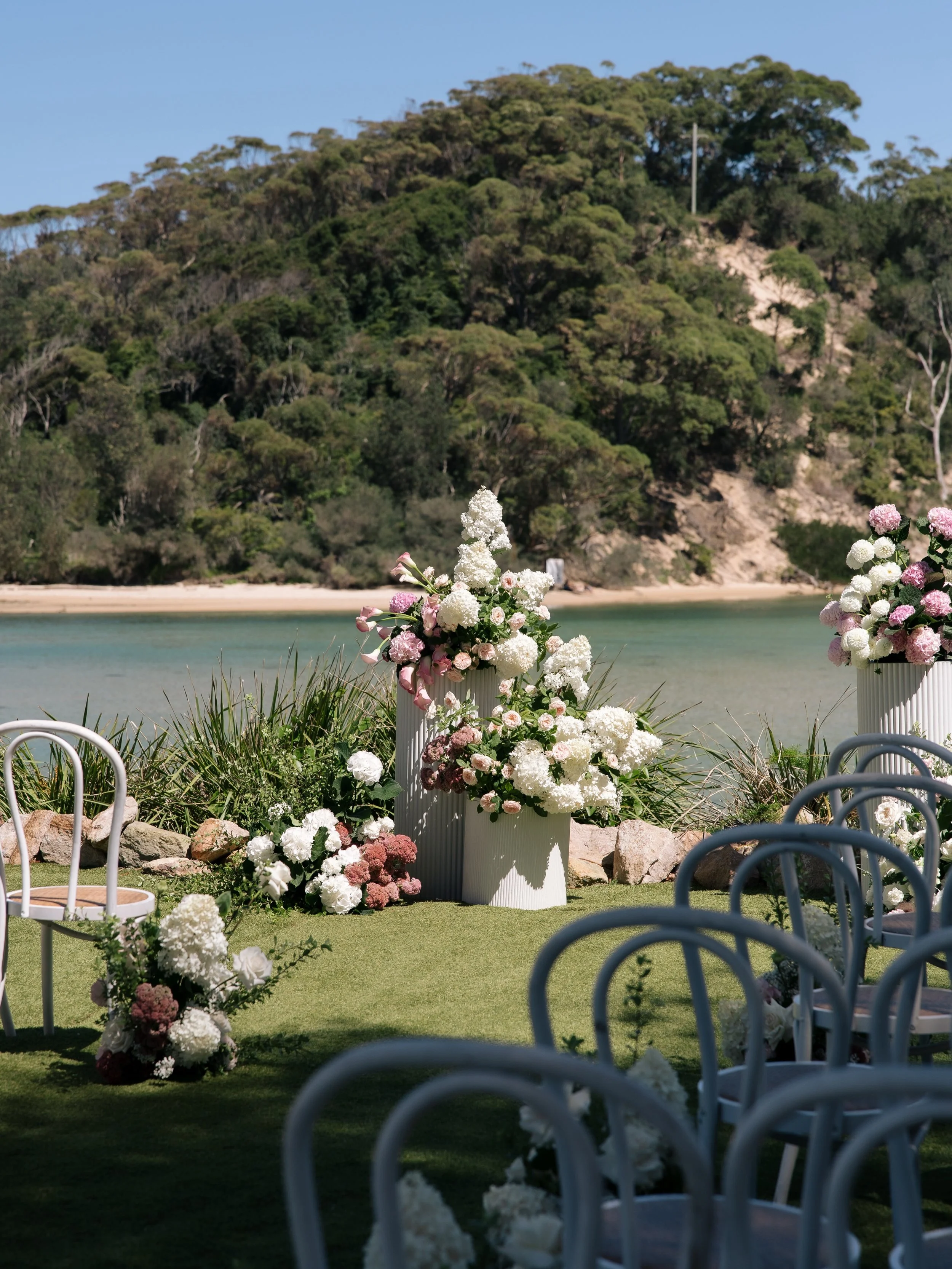 Richard &amp; Jasmin 💌

Surrounded by layers of pink, romantic florals, thoughtful styling and beautifully considered details woven throughout the day.

Thank you for trusting us to work our magic ✨

Venue @thecovejervisbay 
Couple @jasminroyston 
P