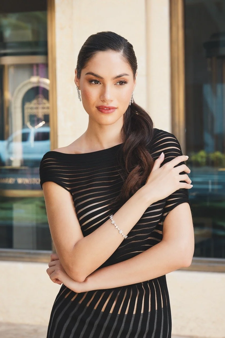  ドレスフェラガモ  ジュエリー：ハリー・ウィンストン 