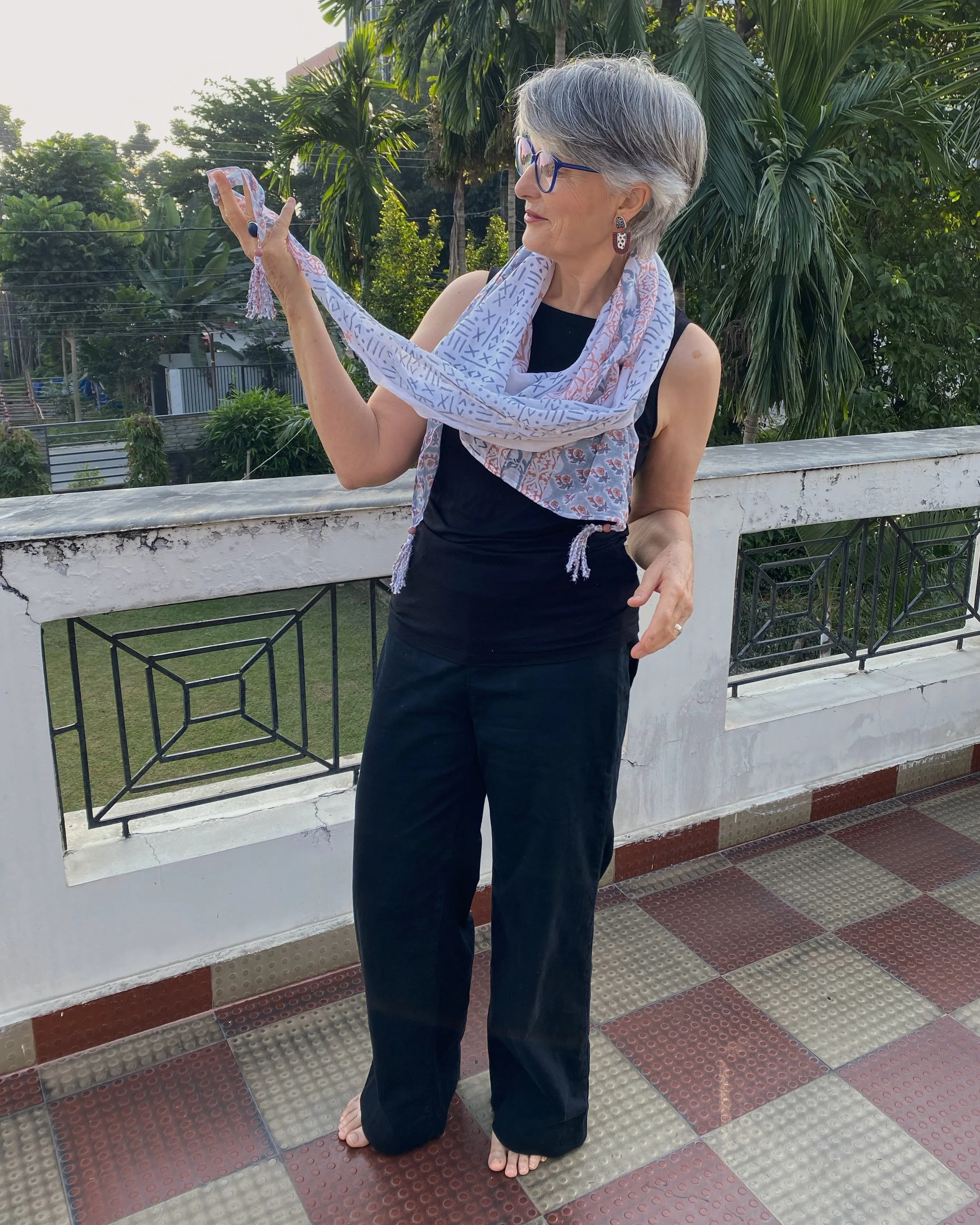 GreyShawl1.jpg