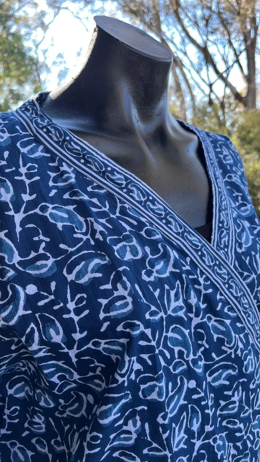 Batik Neck.jpg