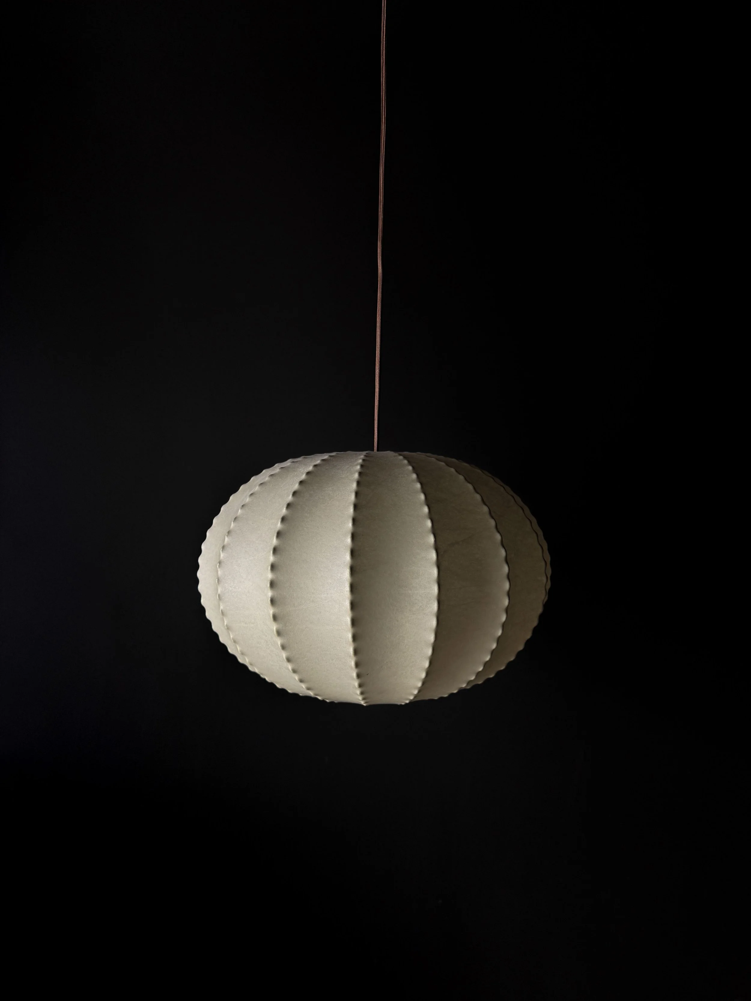 Cocoon Pendant, Italy 1960's 🔴