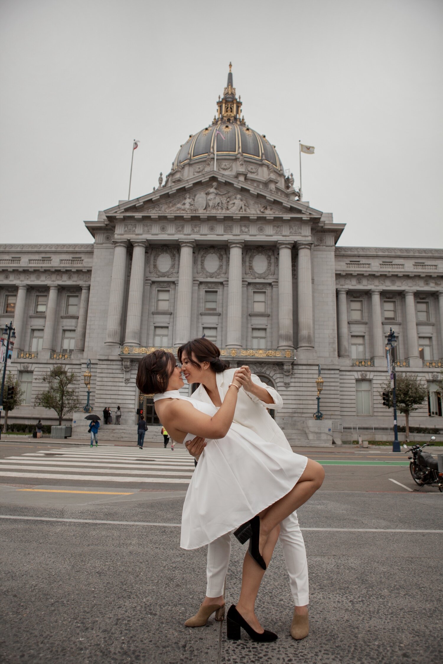 12_San_Francisco_City_Hall_Wedding (15).jpg