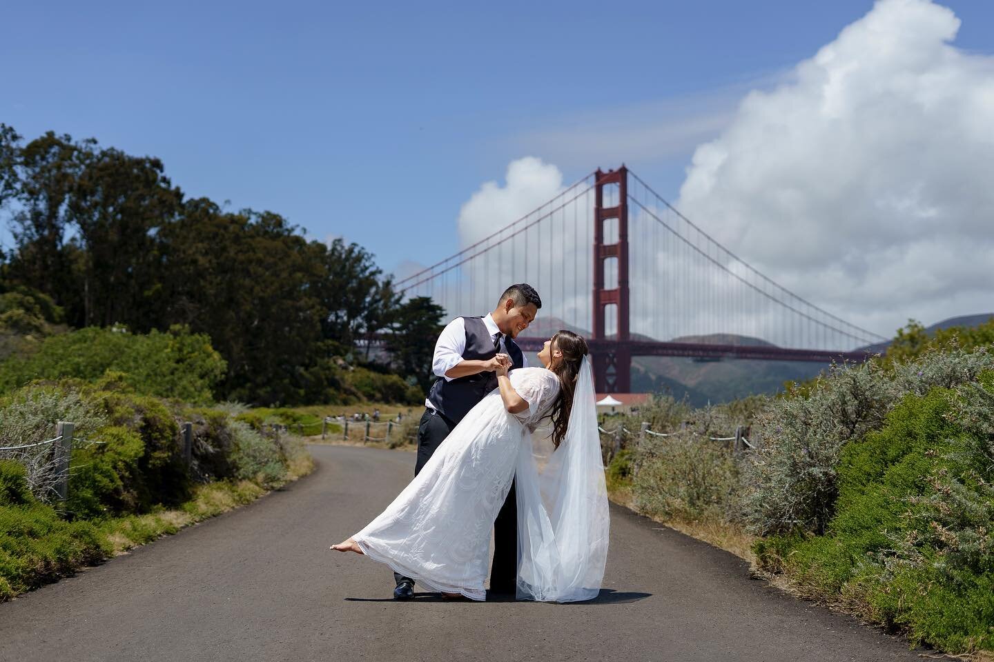 Have a wonderful weekend everyone!!! 
.
.
.
.
#sanfrancisco #goldengatebridge #rachellevinephotography #elopementphotography #smallwedding #helloelopement #runawaywithme #outdoorweddings #elopementlove