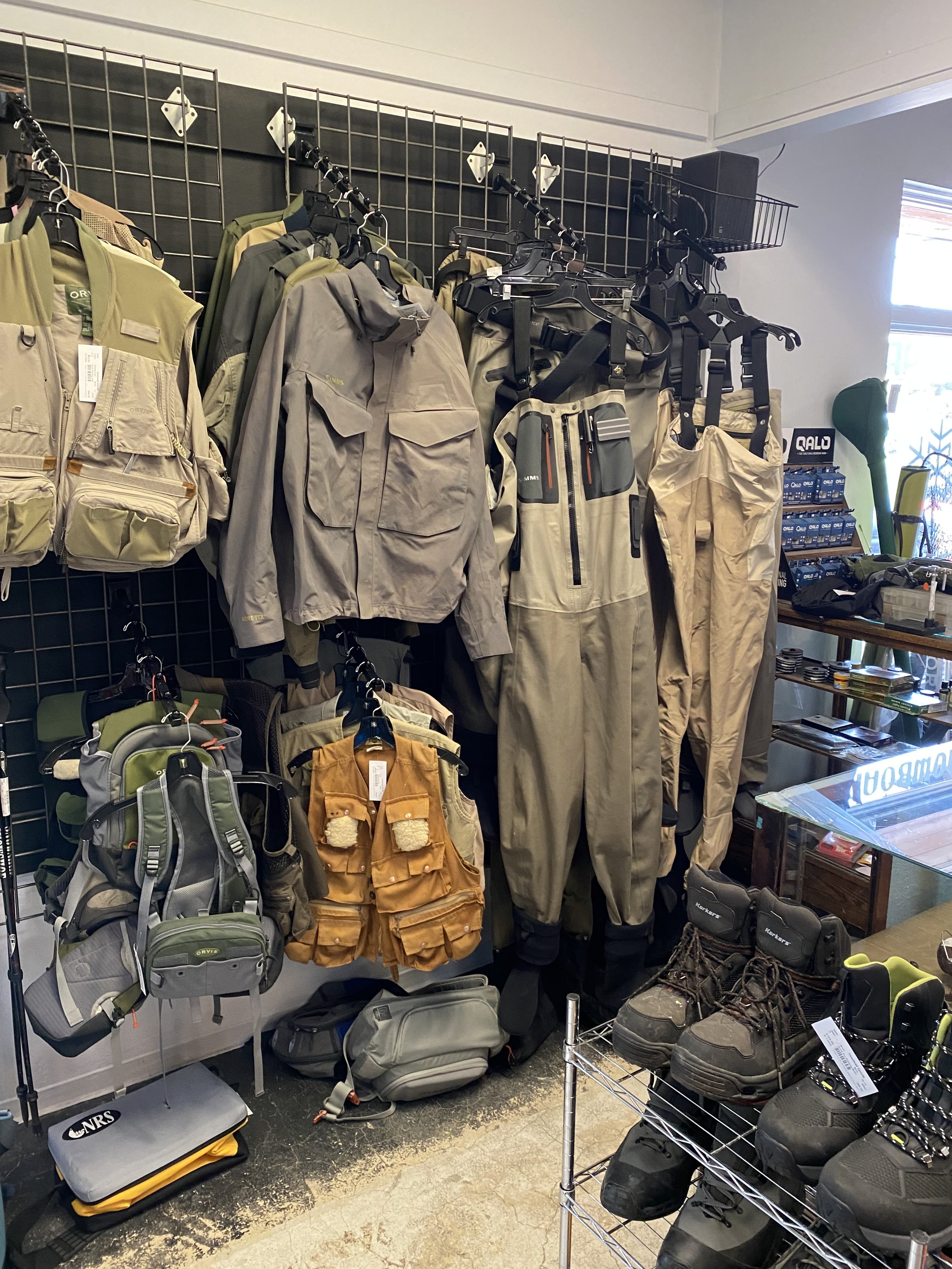 Consigned fishing gear, stock varies daily