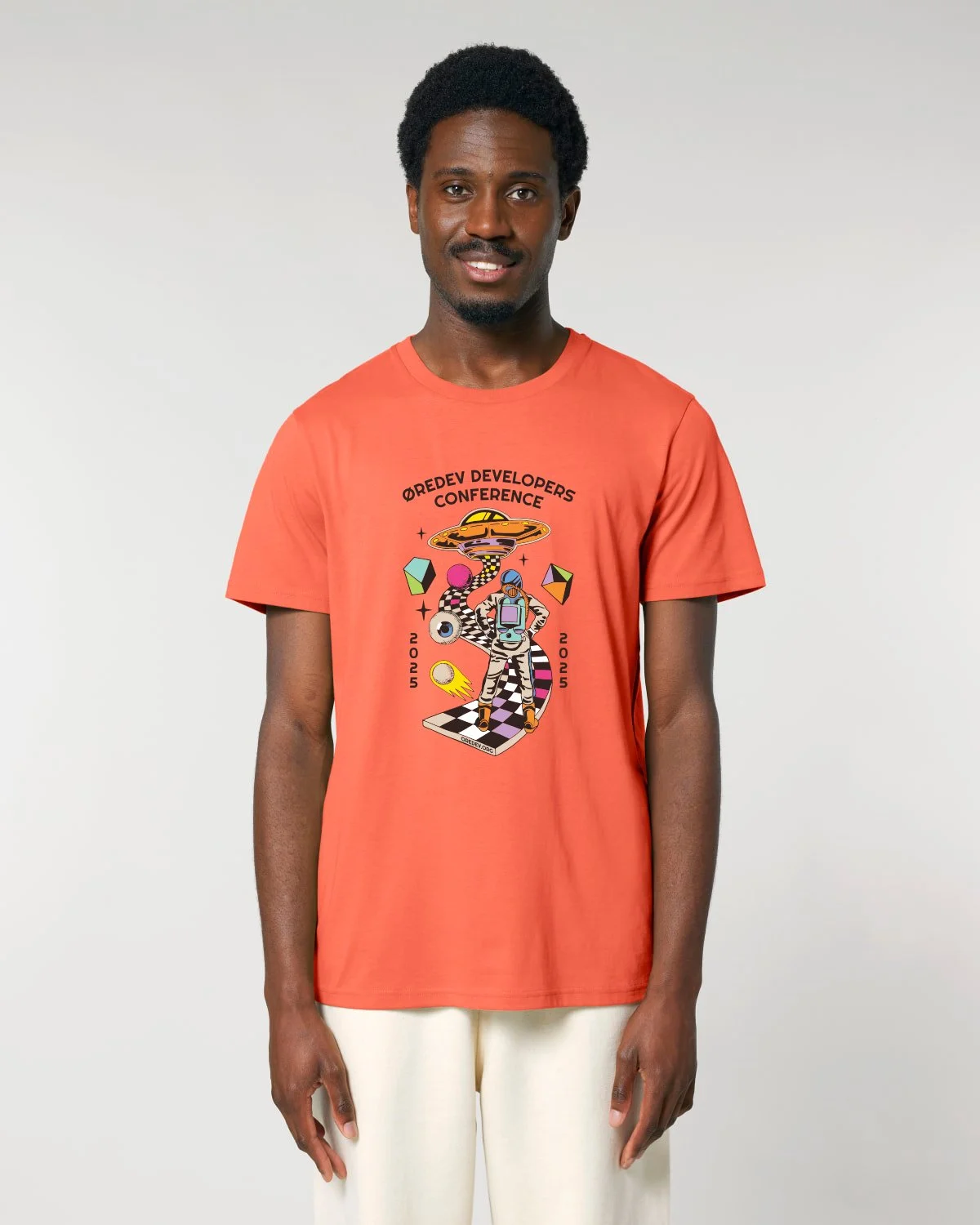 Crafter_Fiesta_Studio_Front_Main_1.jpg