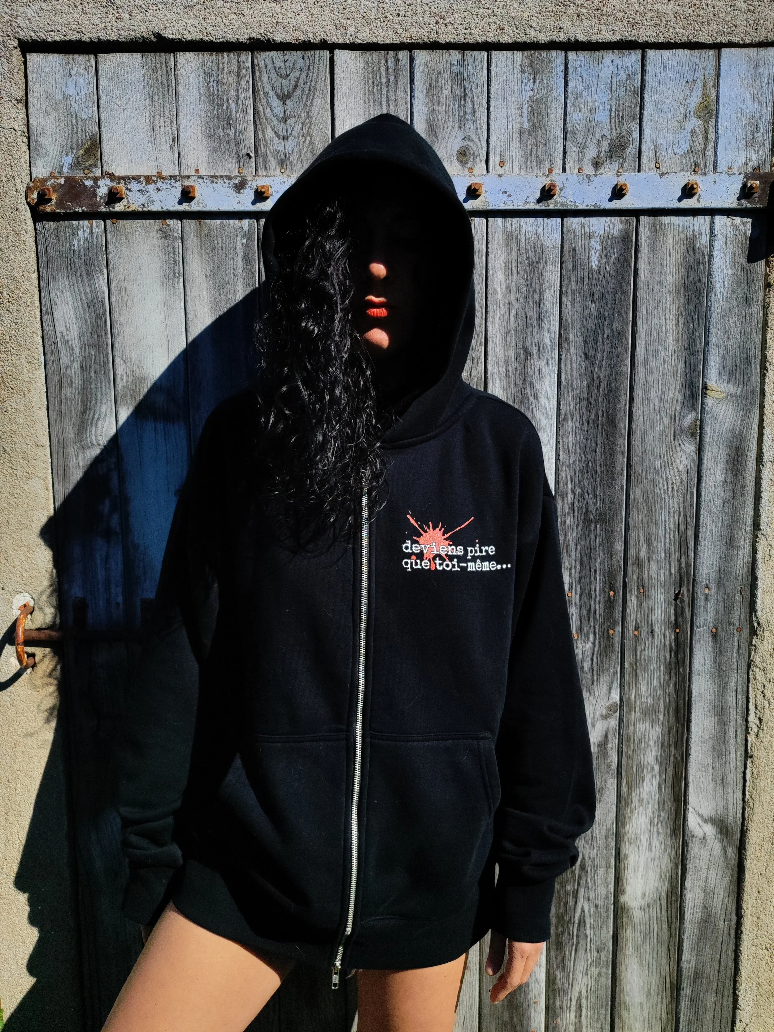 Le Hoodie Desperados, indispensable pour un voyage minimaliste stylé !