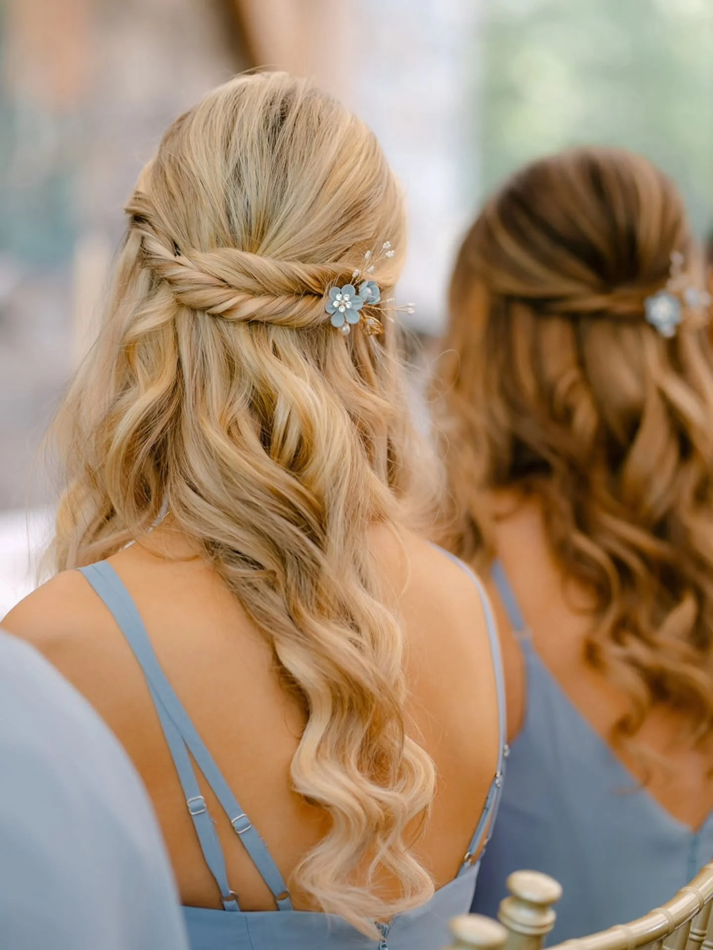 Your something blue 💙 

Photography @andy_vedendo

#bridesmaidhair #bridesquad #halfuphalfdownhairstyle
#castlewedding #irishbridalhairstylist