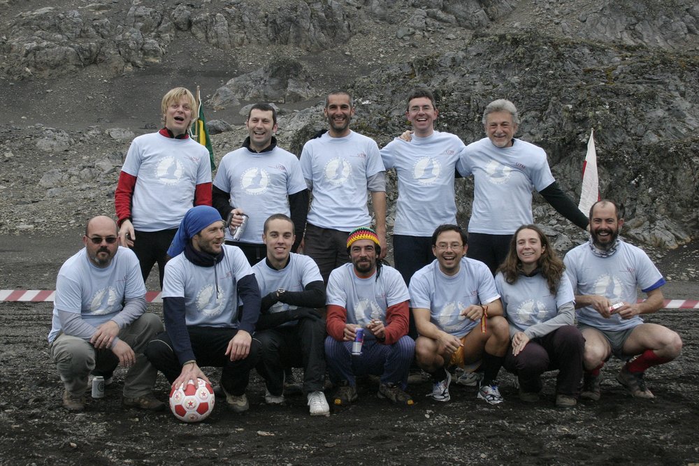 Antarctica Football 2006 -Spanish Team.jpg