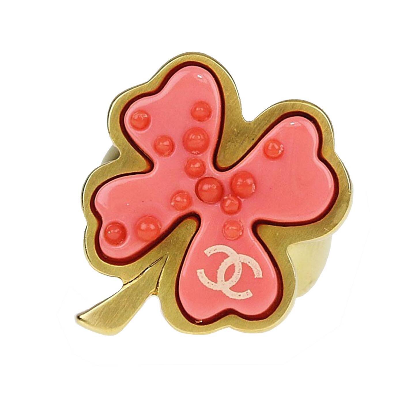Chanel Vintage Pink and Gold Clover Ring — Petunia's Consignment
