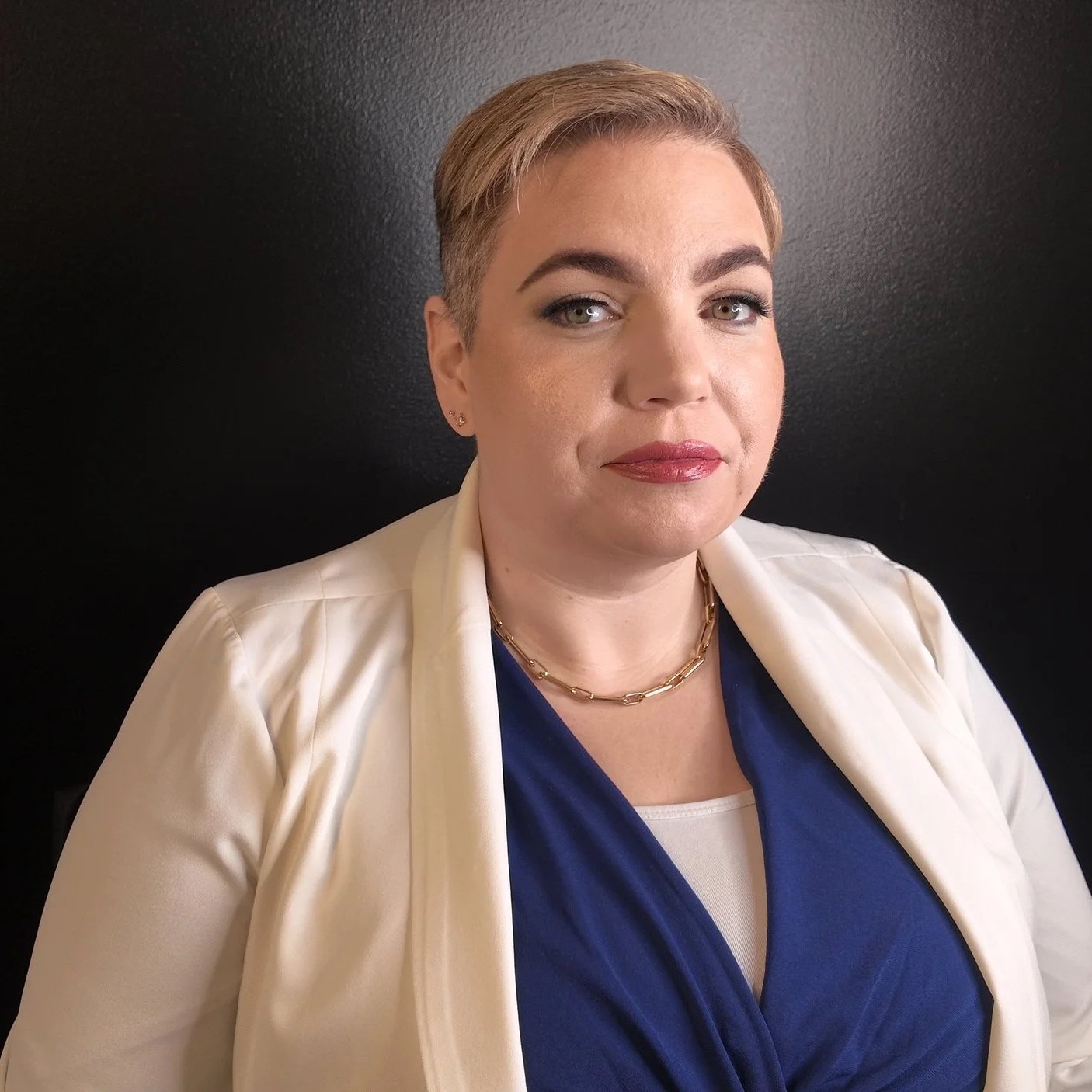 Business Heat shot portrait makeup 