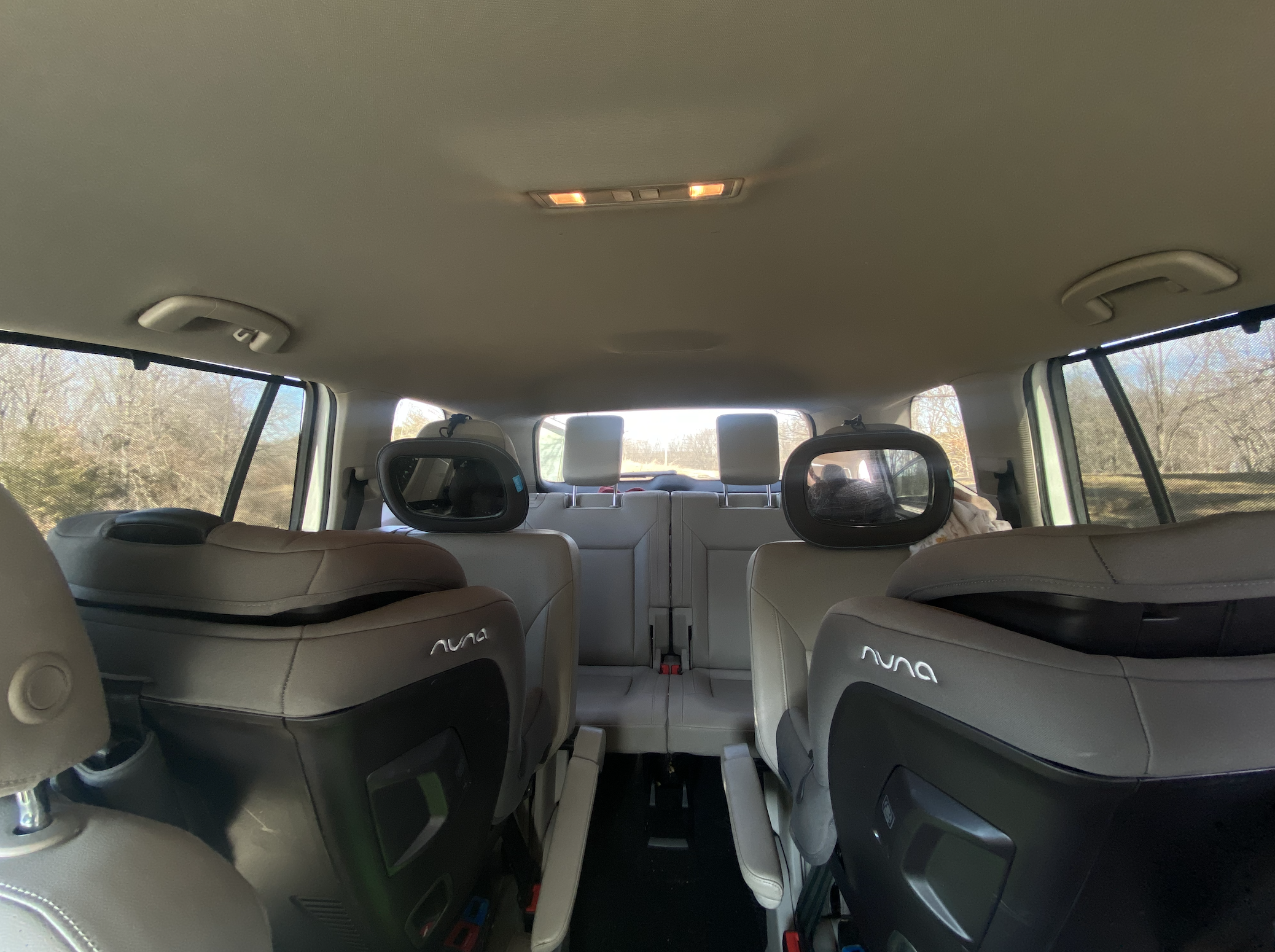 Best car seat for captain chairs top