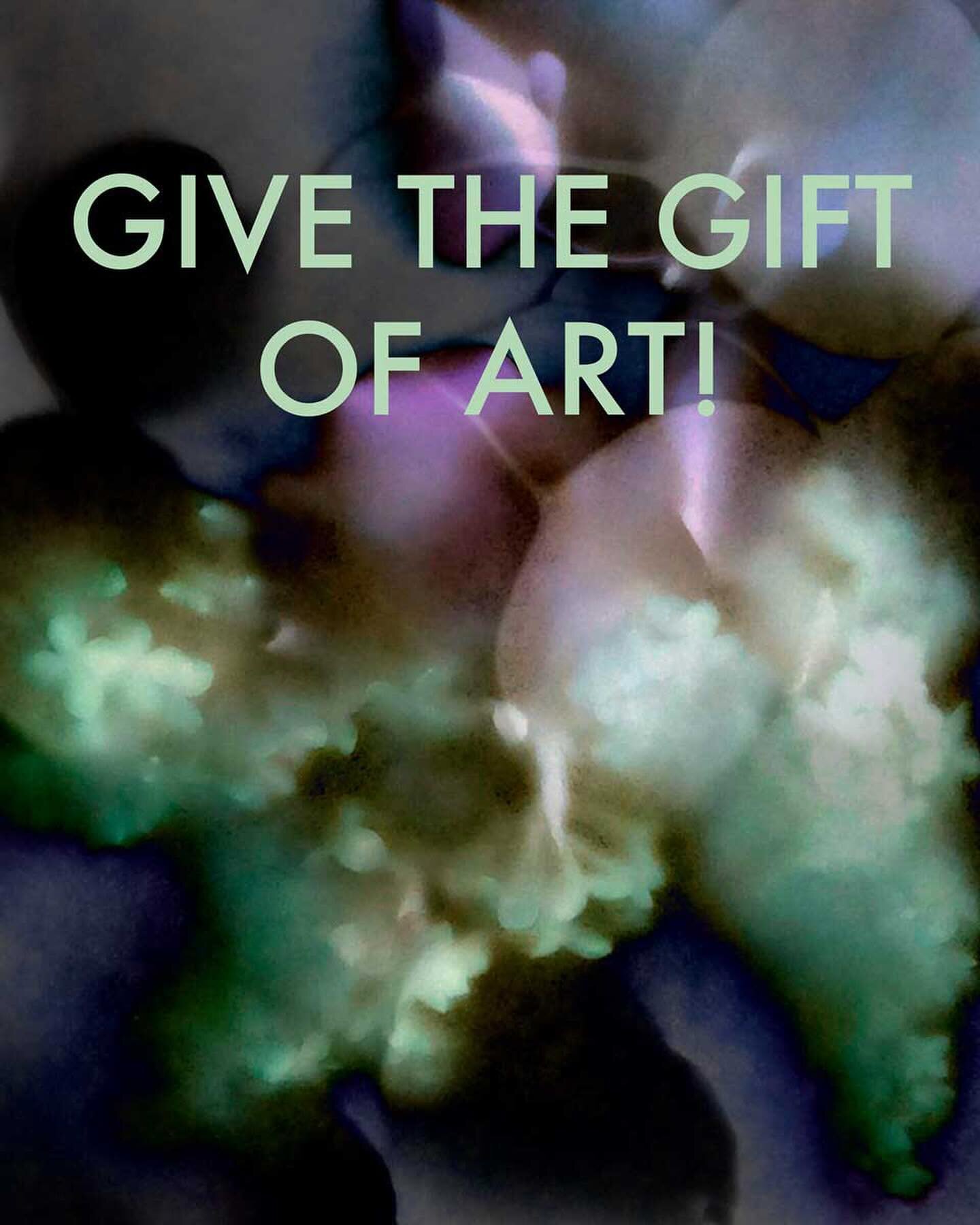 Wow! It&rsquo;s time for holiday gift giving again. 🎁 Choosing art for someone as a gift can be tricky-it&rsquo;s a very personal decision. But giving a gift card can solve all that! 🤗

GIVE THE GIFT OF ART from my online studio shop by purchasing 