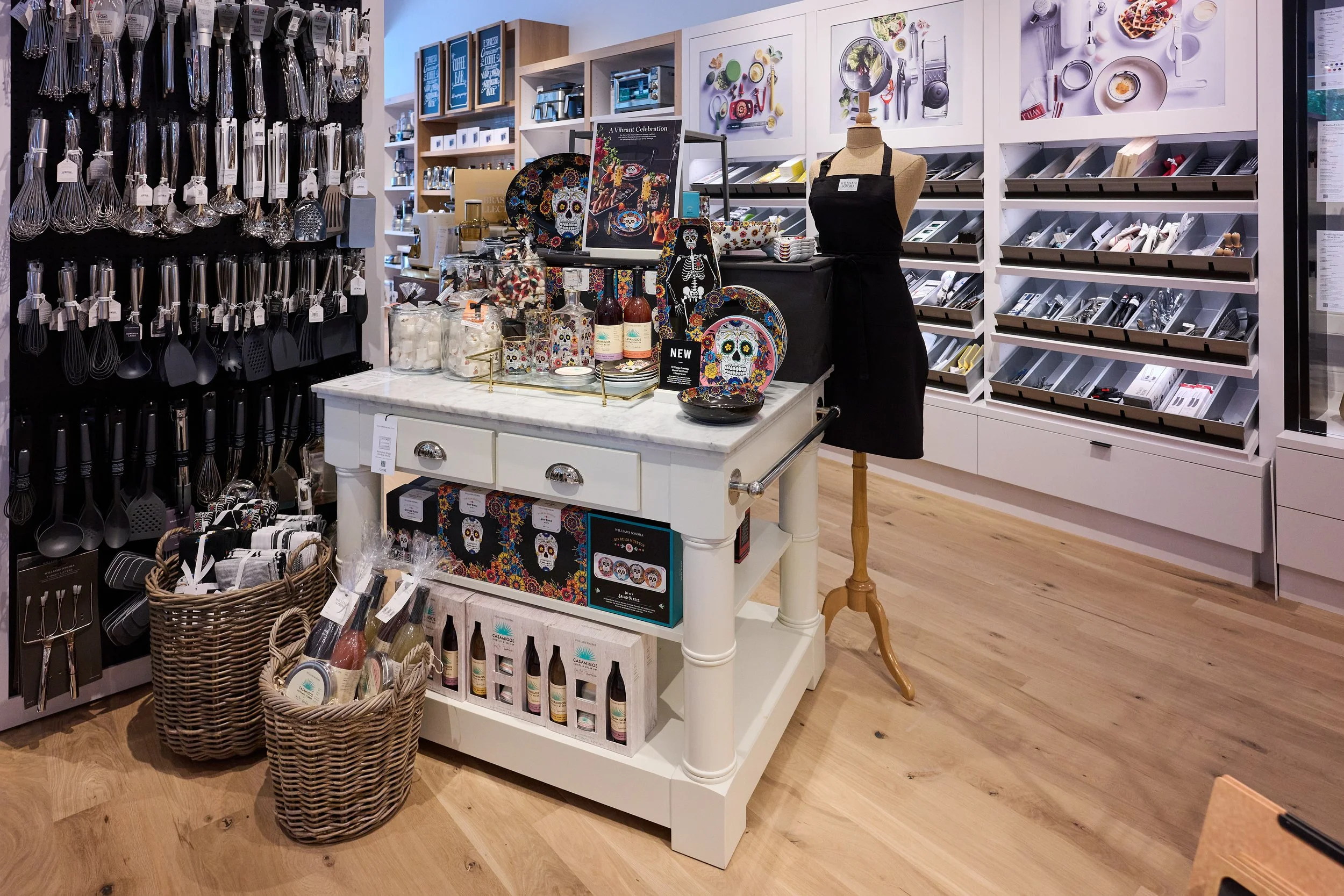 joyofthemomentphotography-Williams-Sonoma-20260917_Z912554.jpg