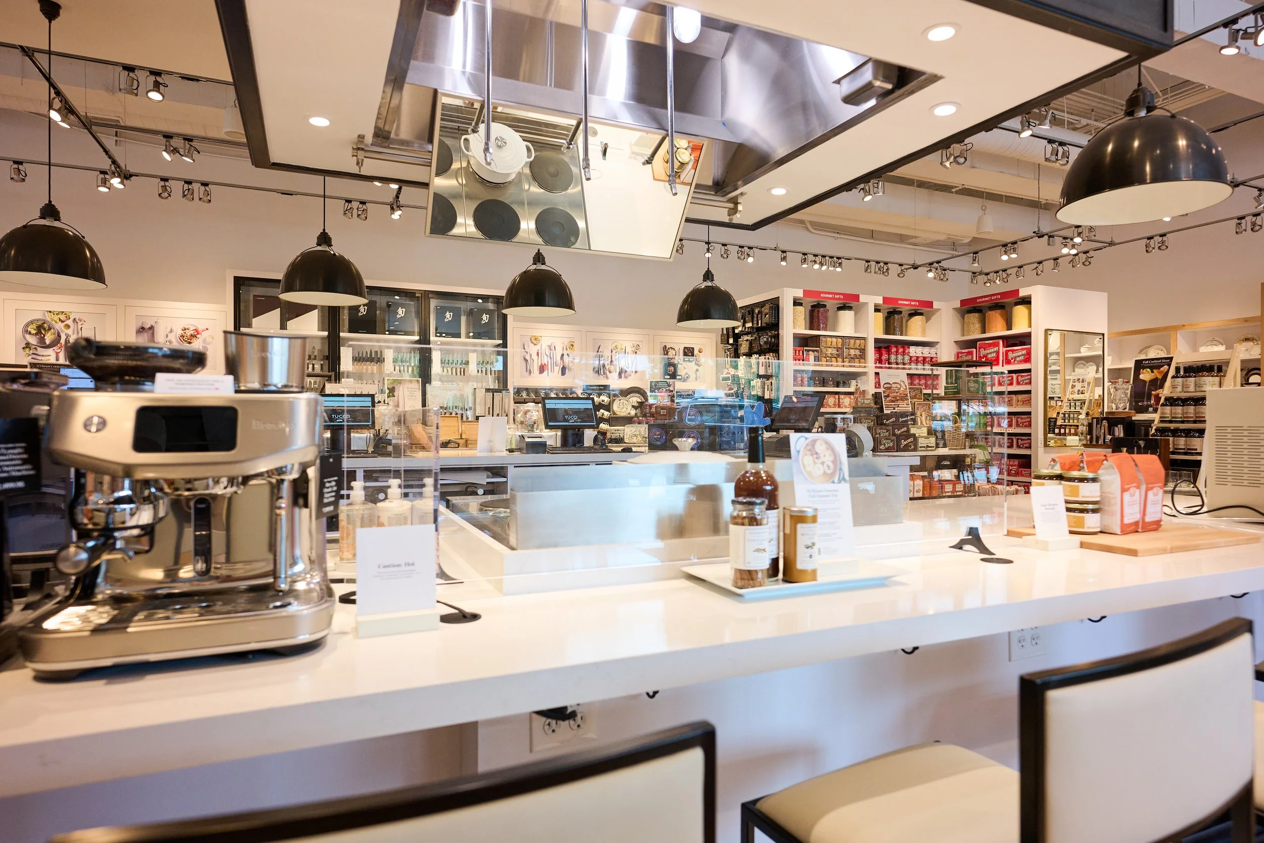 joyofthemomentphotography-Williams-Sonoma-20260917_Z912578.jpg