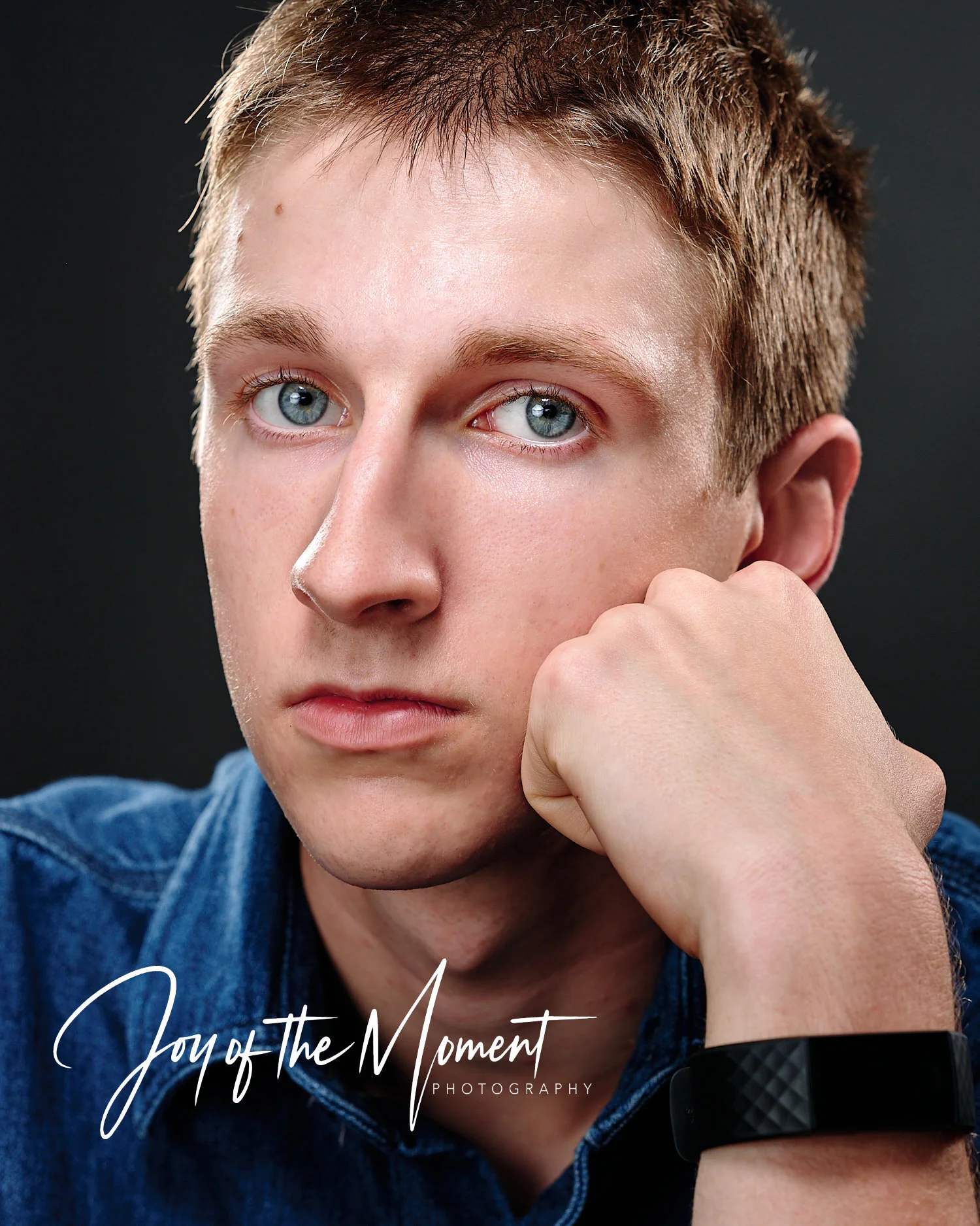  An teenage actor headshot for Sewickley Academy’s high school musical “The 25th Annual Putnam County Spelling Bee” in 2021. The portraits were done in a professional photography studio. Pittsburgh, PA 