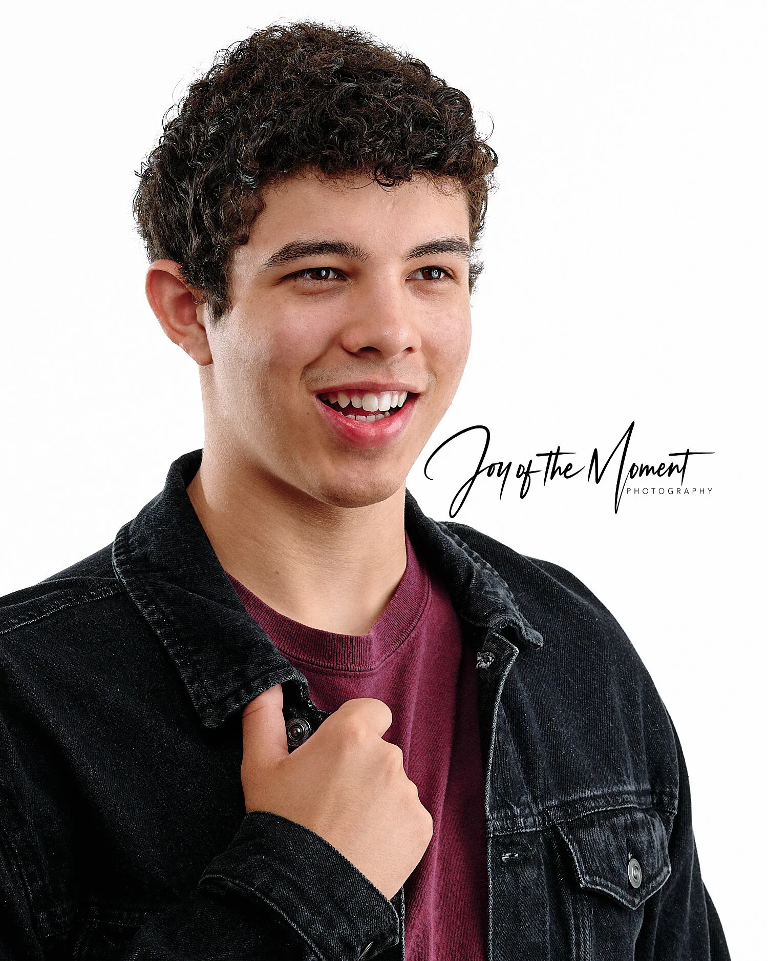  Todd Turner is posing for half-length portraits and headshots in a professional photography studio in Sewickley, Pennsylvania, USA. The teenager will use the photos for auditions to college theaters. 