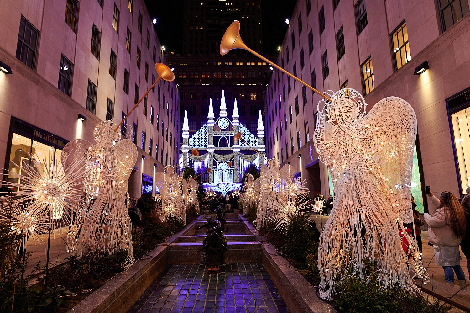 Christmas at New York City: Rockefeller Center and Saks Fifth ...