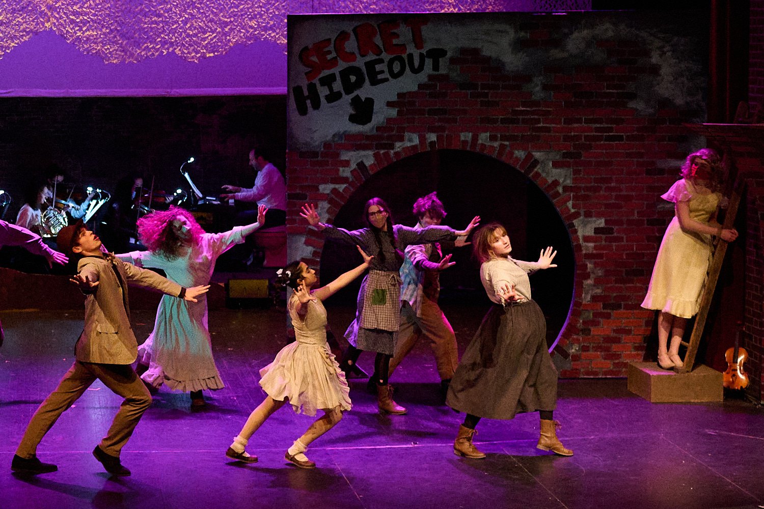  SEWICKLEY, PA, USA - MARCH 2ND 2022: High School students of Sewickley Academy are performing in an annual musical show “Urinetown” running on March 3rd-5th 2022. Alaina Ohr 