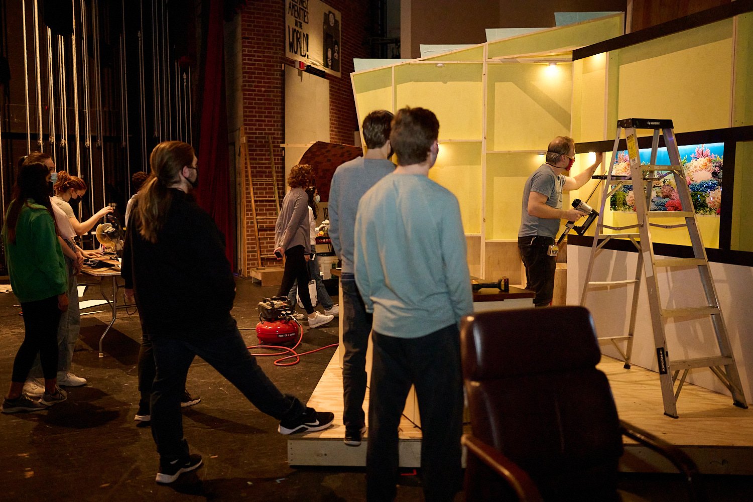  SEWICKLEY, PA, USA - MARCH 2ND 2022: High School students of Sewickley Academy are performing in an annual musical show “Urinetown” running on March 3rd-5th 2022. tech crew 
