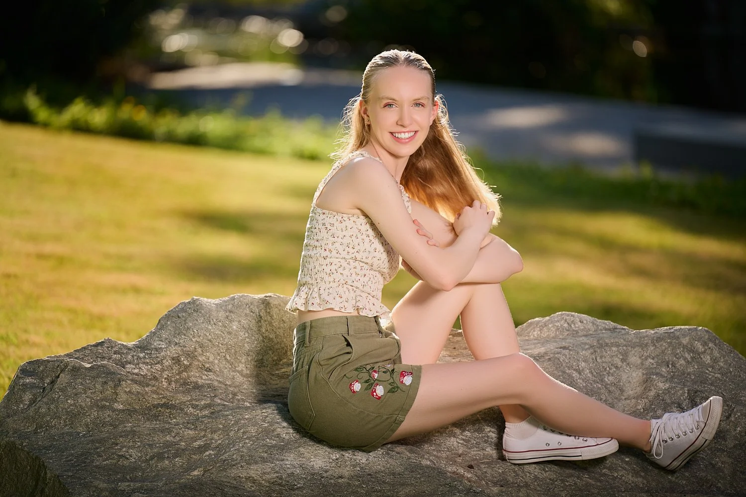 Laura-Trend-high-school-senior-girl-senior-pictures-20240814_Z912318-r1.jpg