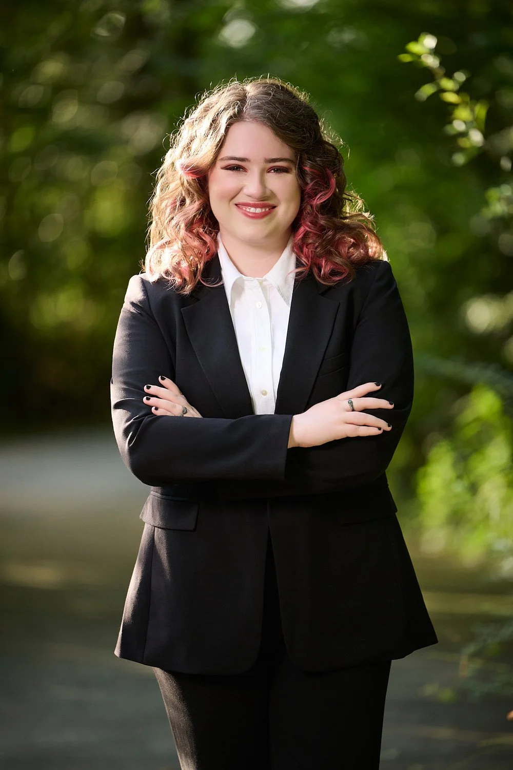 Aine-Elliott-high-school-senior-girl-outdoor-session-20250715_Z915164-R1.jpg