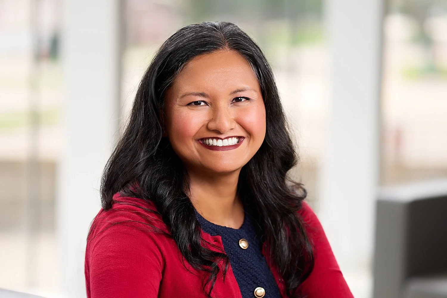 Hannah-Drew-Modern-lounge-business-headshot-20250719-Z9141773-R2 1.jpg
