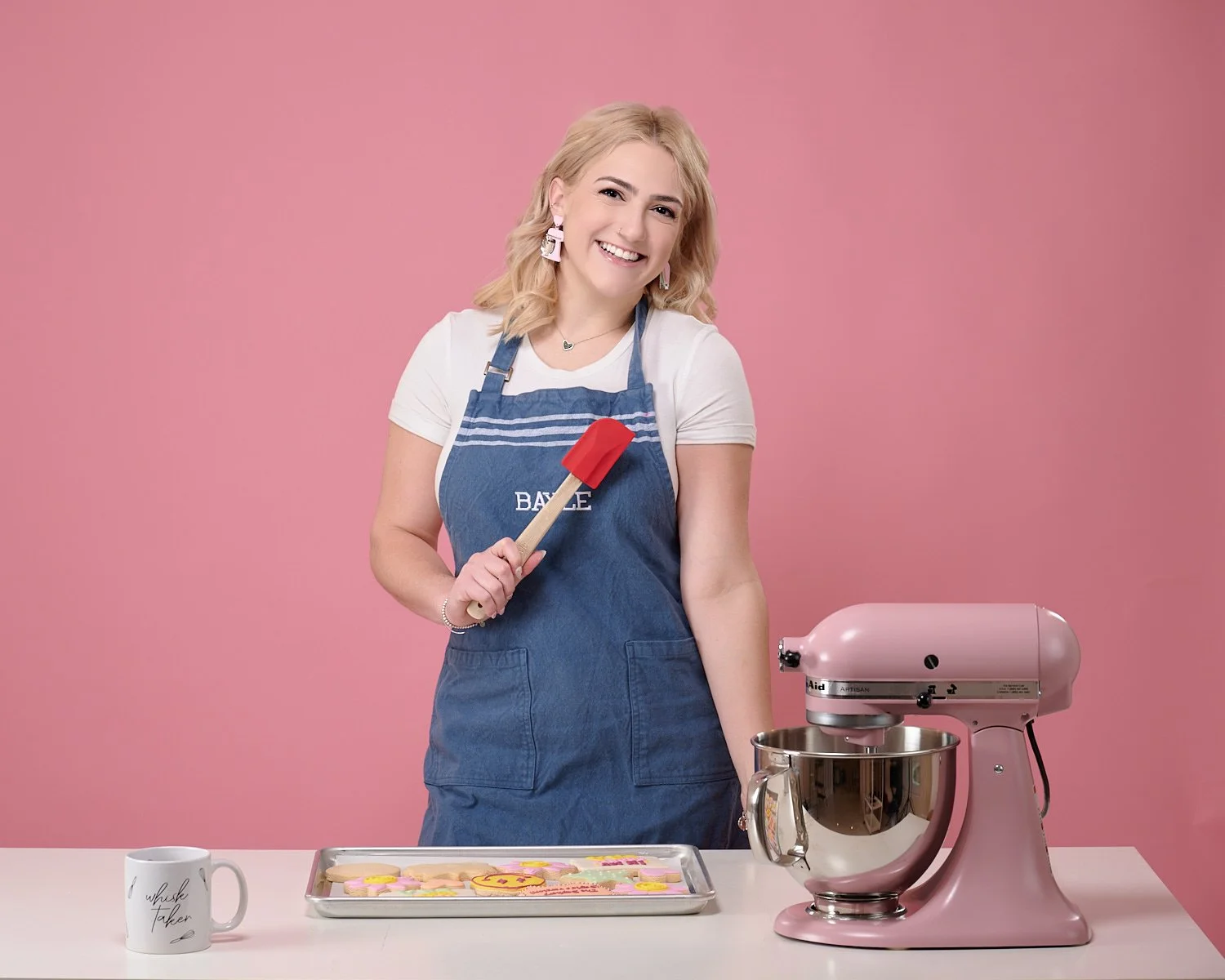 baker-cookies-studio-portrait-Branding-pink-backdrop-20240217-Z900020.jpg