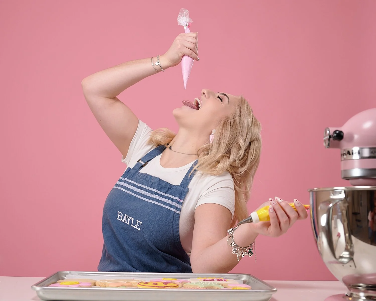 baker-cookies-studio-portrait-Branding-pink-backdrop-20240217-Z900132.jpg