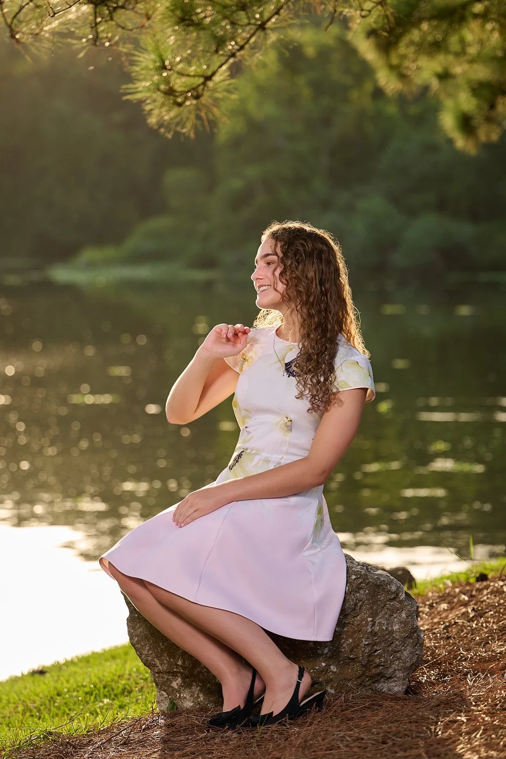 Viktoriia-Khoneneva-high-school-senior-girl-lake-Woodlands-20250729_Z917030-R2.jpg