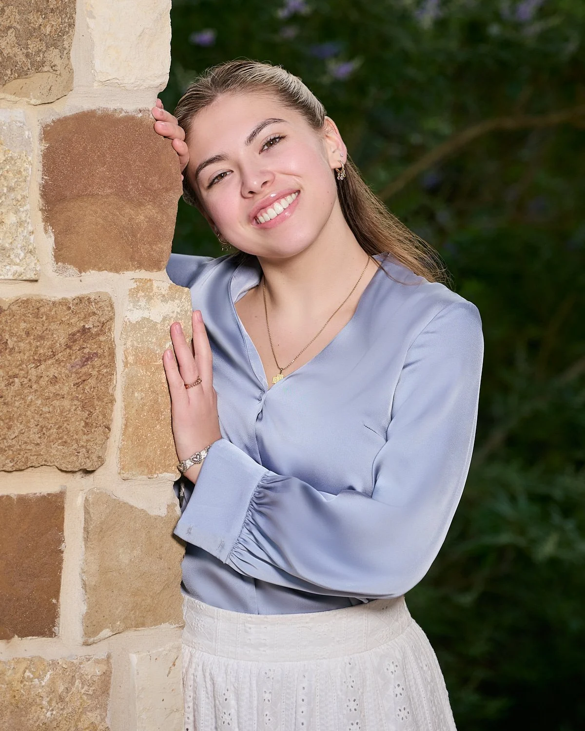 Wendy-Cornell-family-portrait-album-20250511_Z915522-R1.jpg