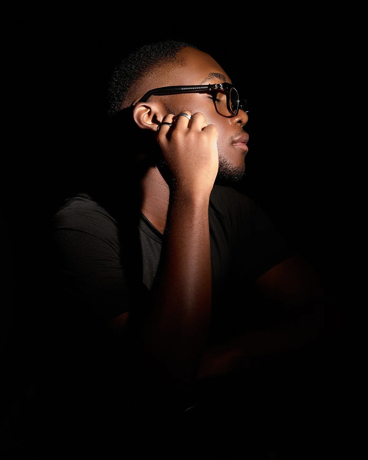 Christopher-Wingard-high-school-senior-guy-studio-20250919-Z900522-R1.jpg